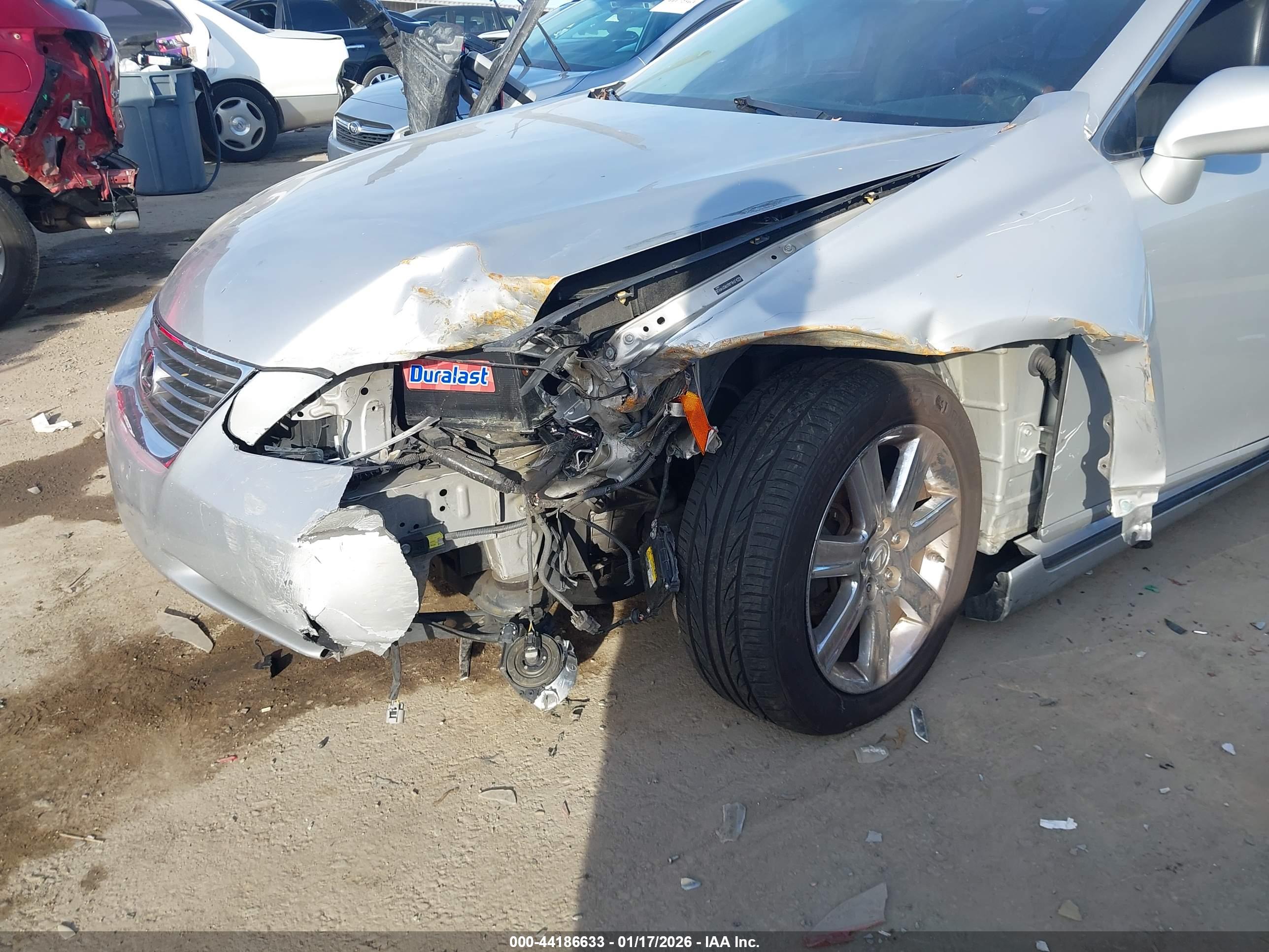 LEXUS ES image 6