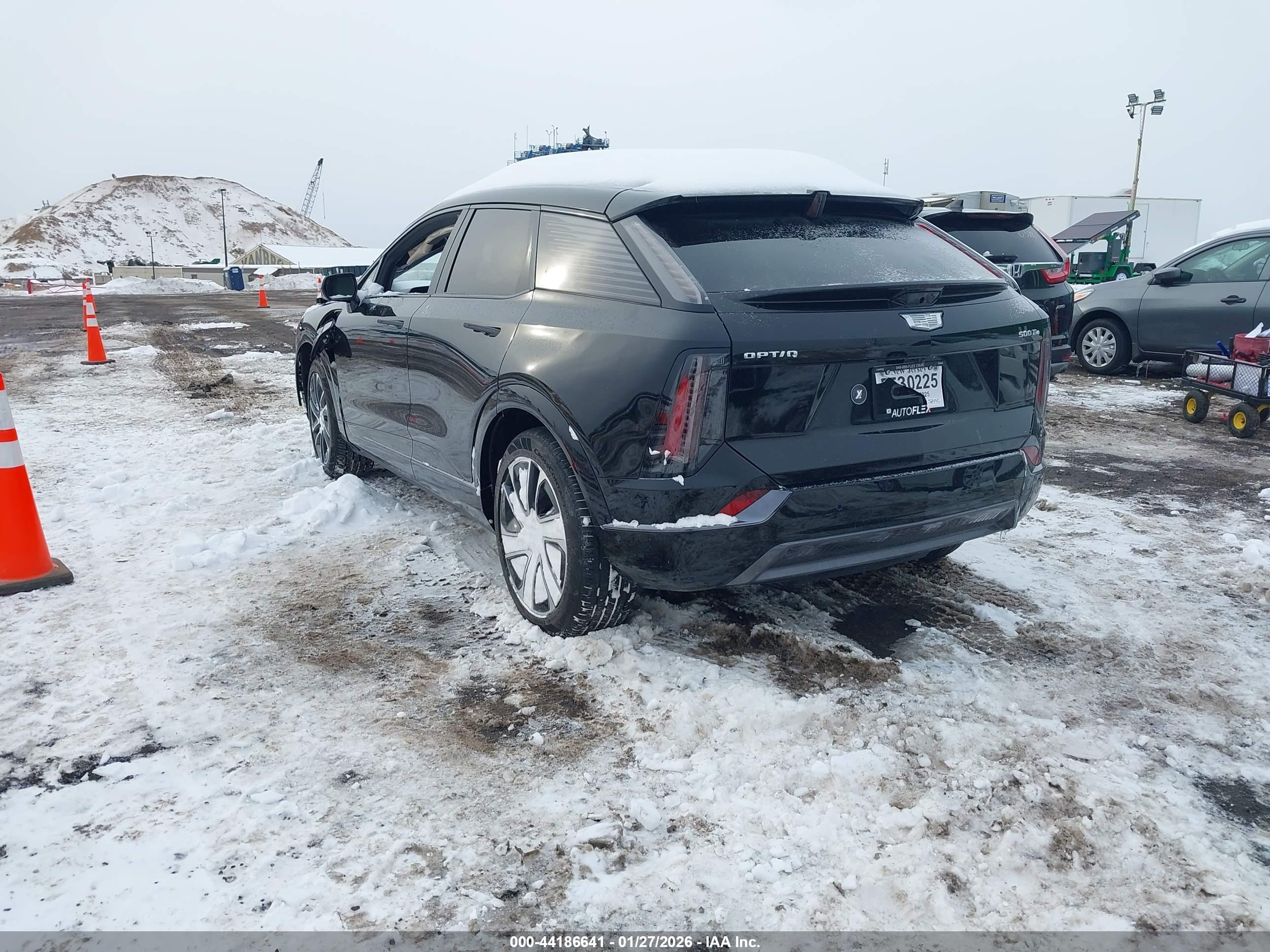 CADILLAC OPTIQ image 3