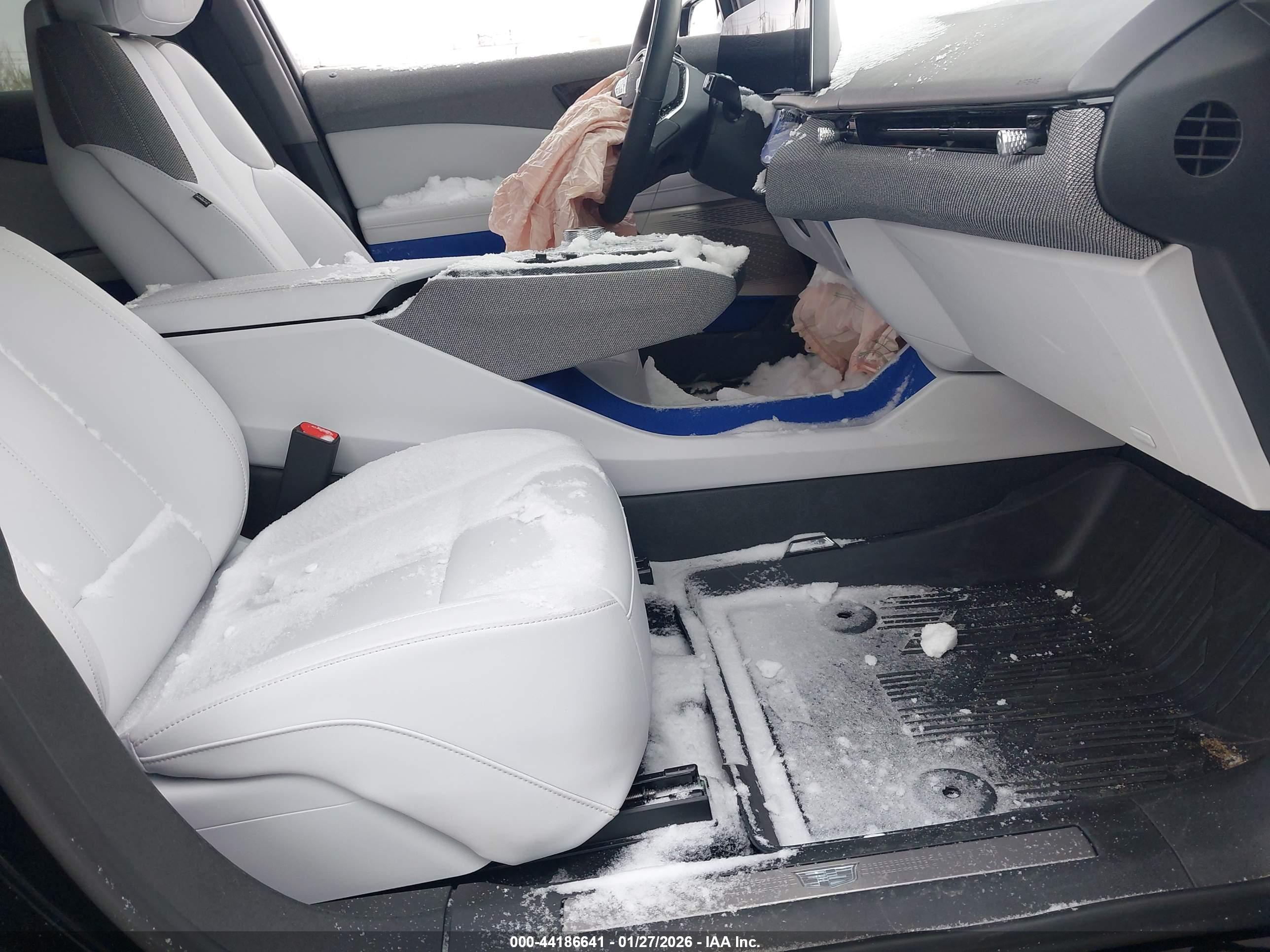 CADILLAC OPTIQ image 5