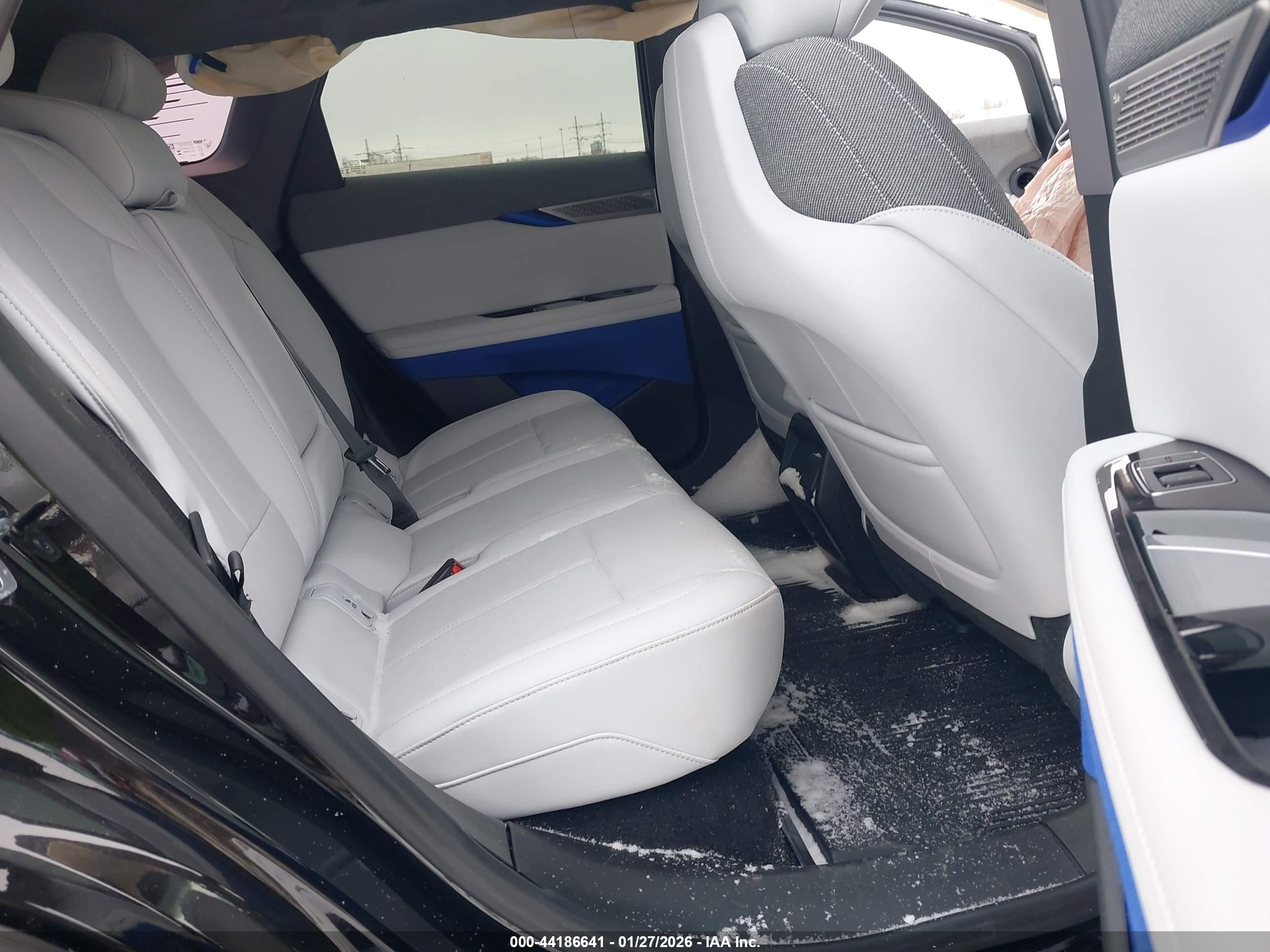 CADILLAC OPTIQ image 8