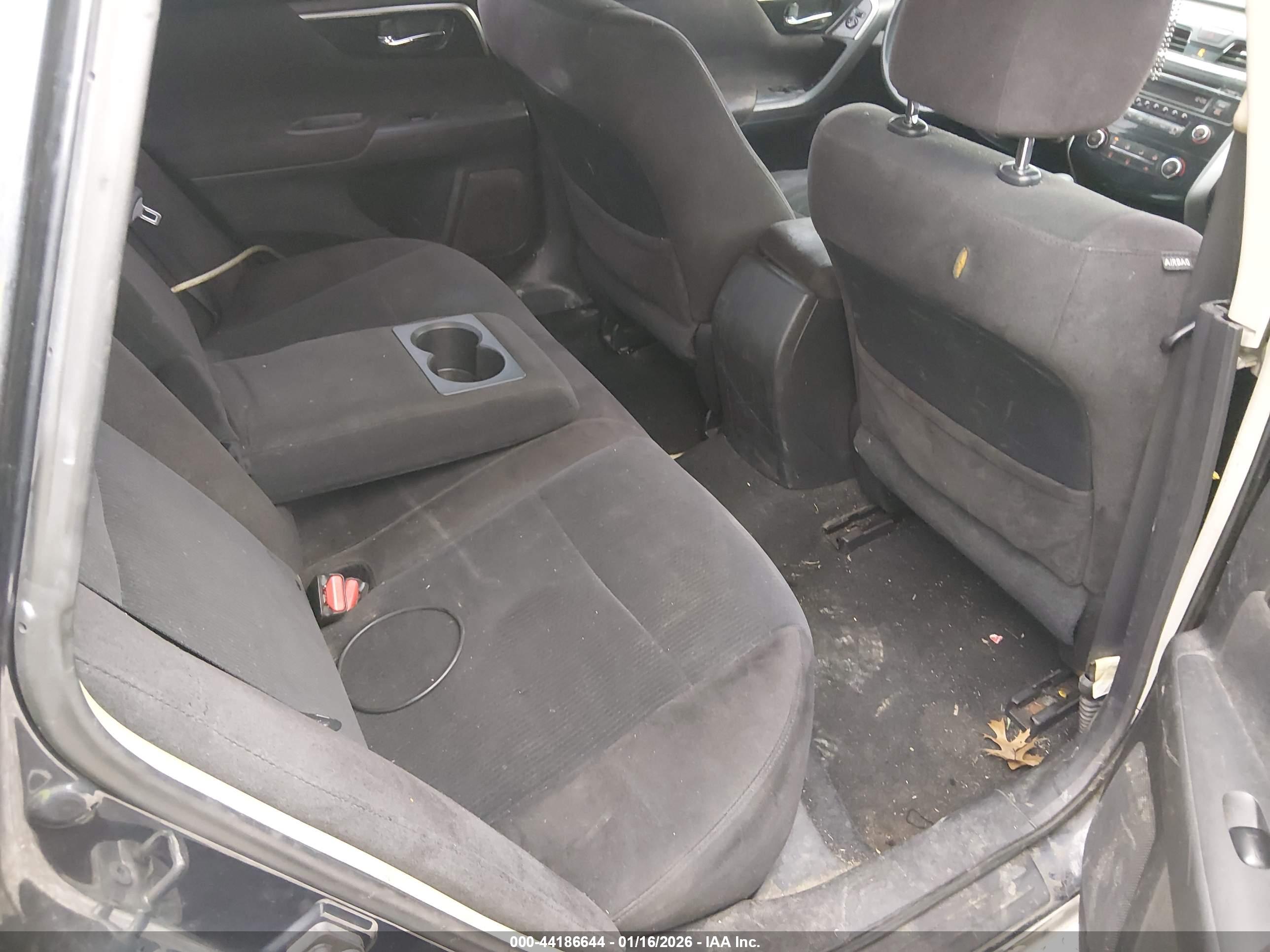 NISSAN ALTIMA image 8