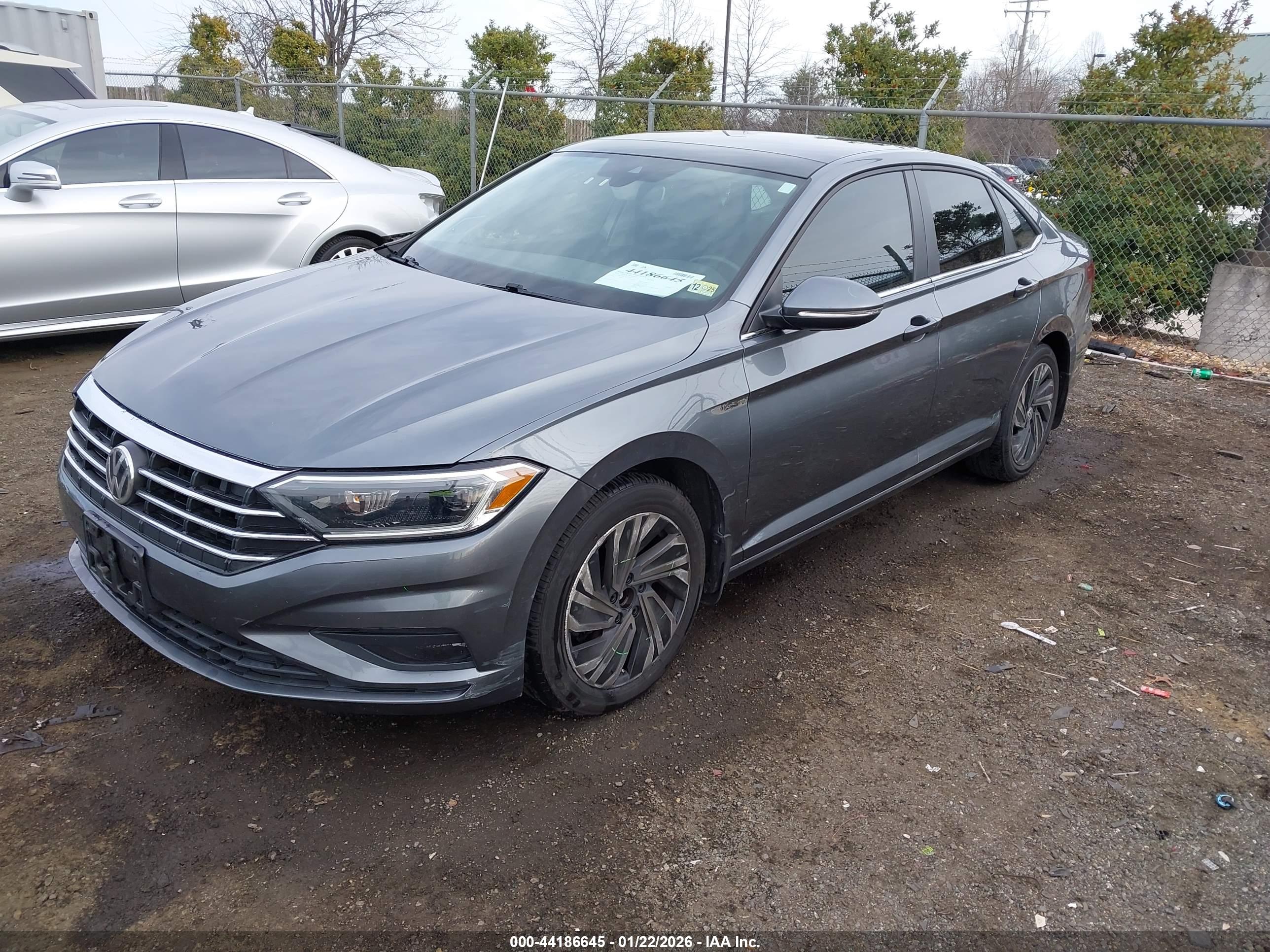 VOLKSWAGEN JETTA image 2