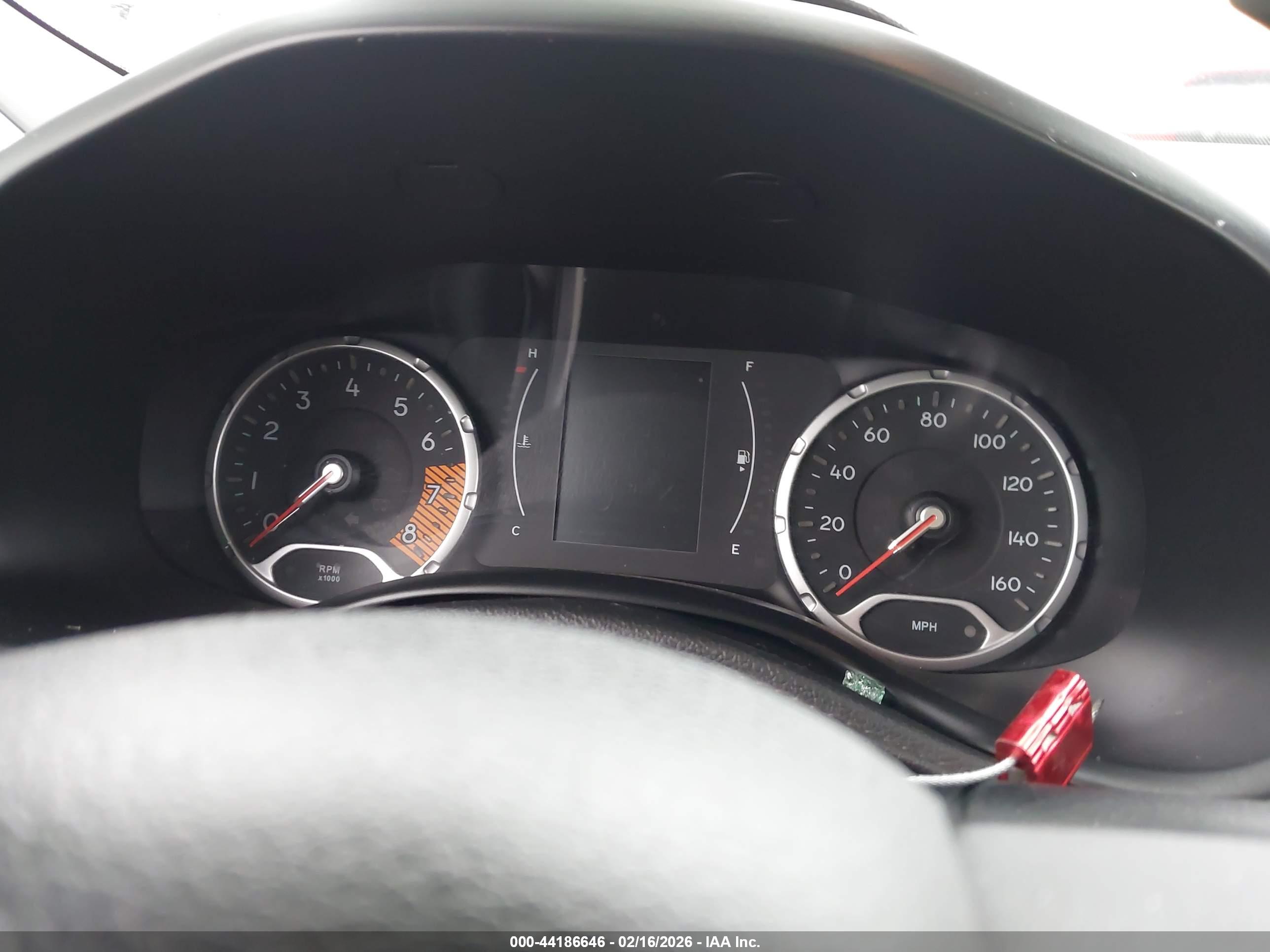 JEEP RENEGADE image 7