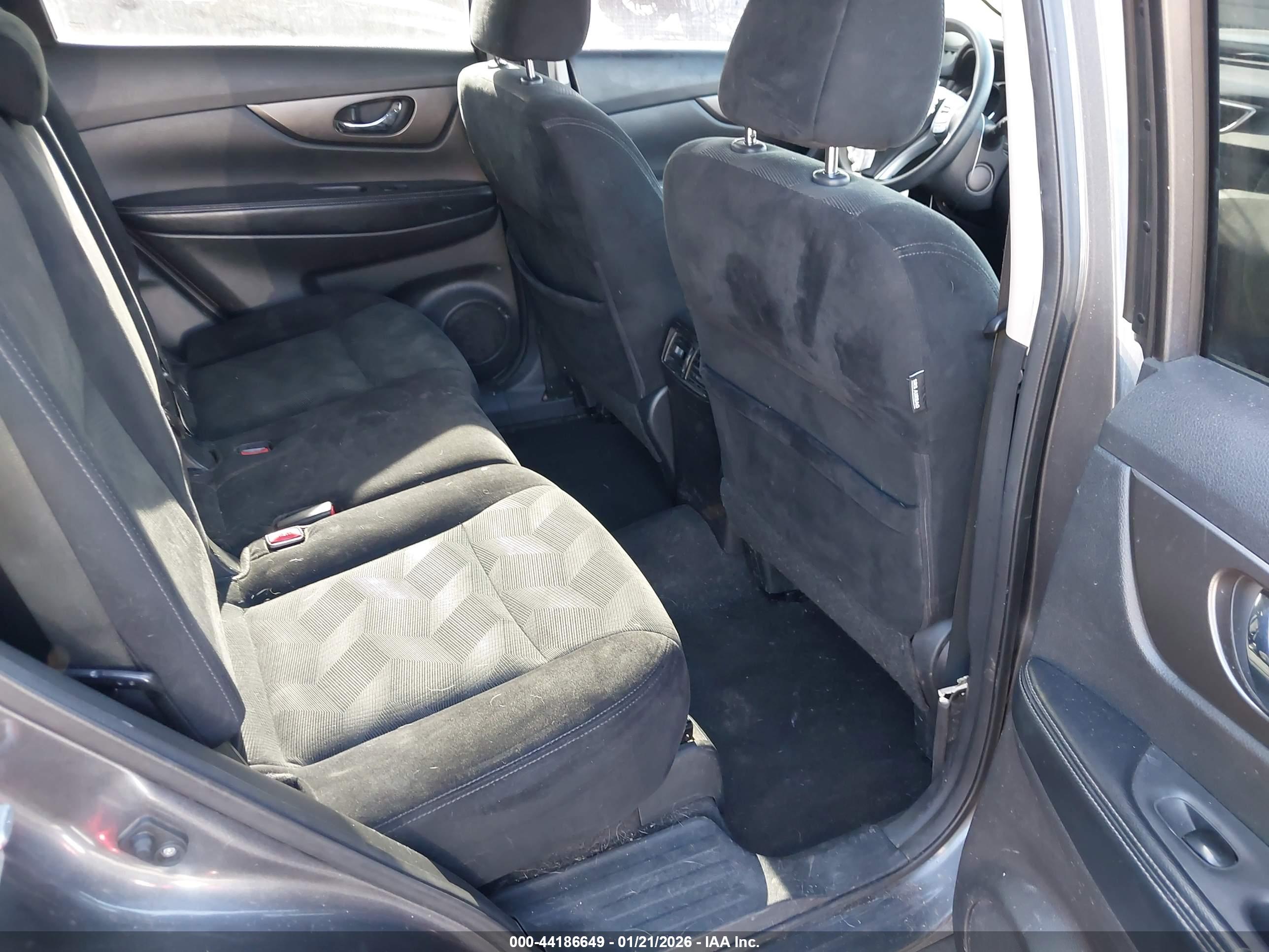 NISSAN ROGUE image 8
