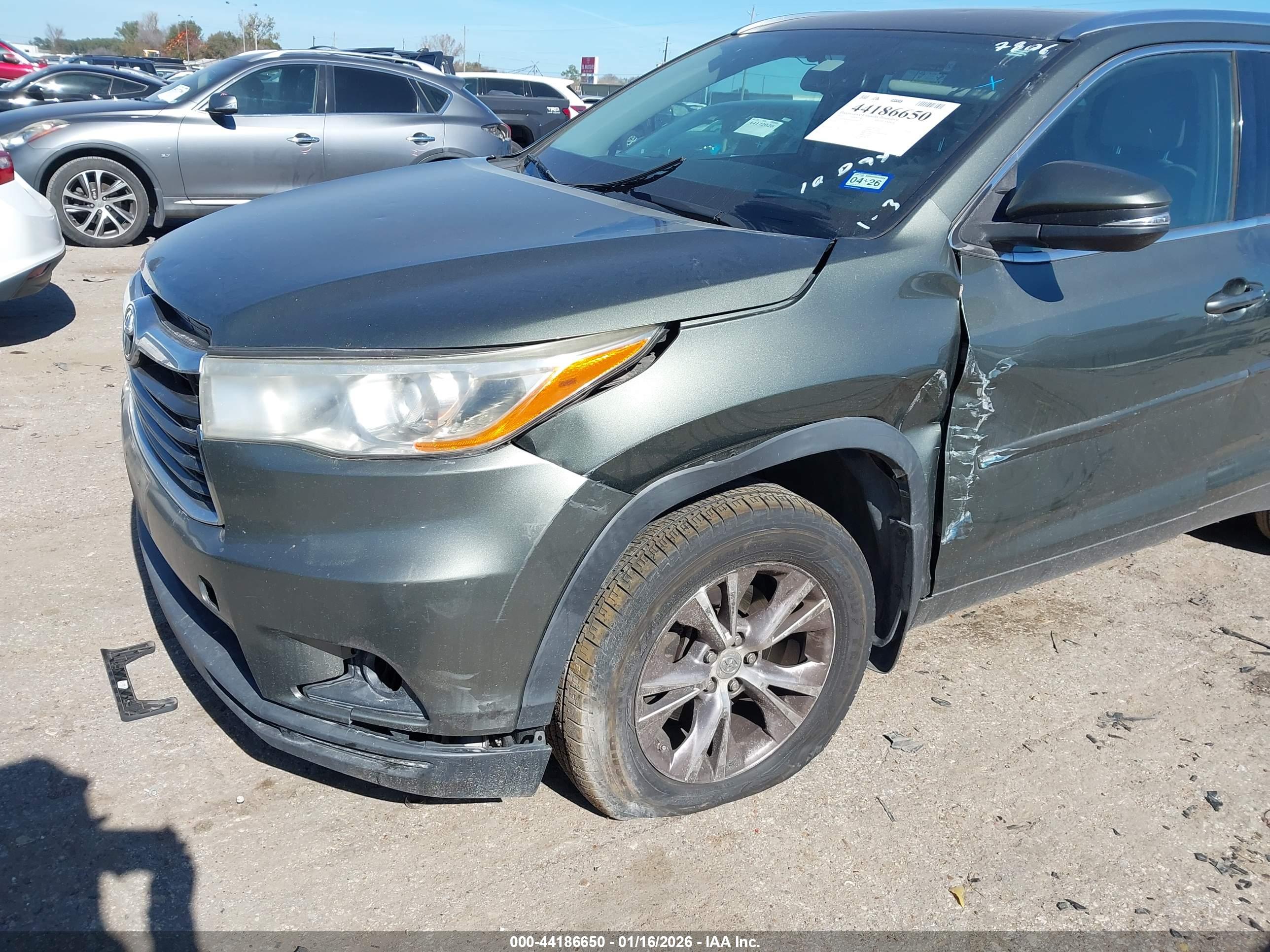 TOYOTA HIGHLANDER image 6