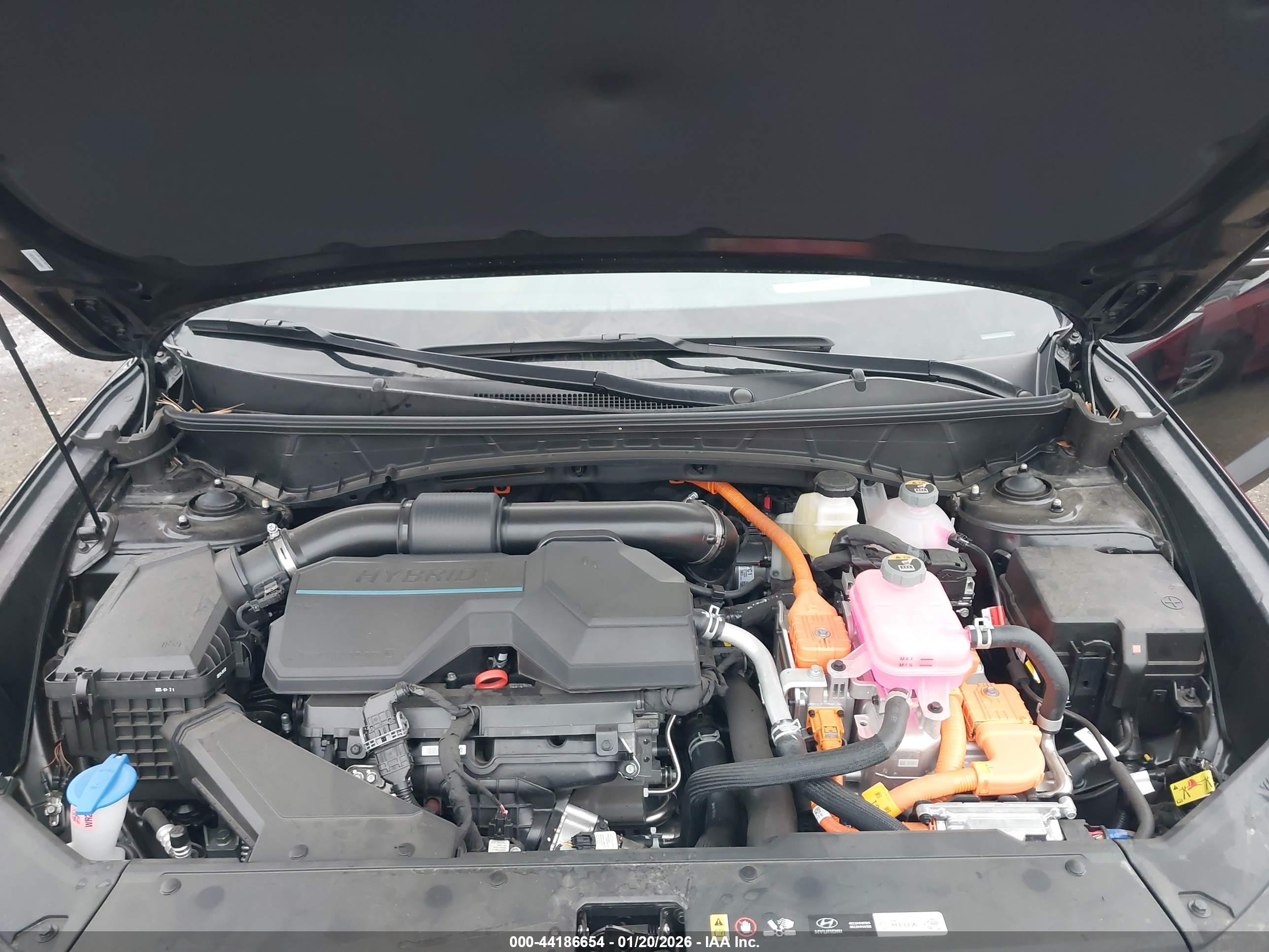 HYUNDAI TUCSON image 10