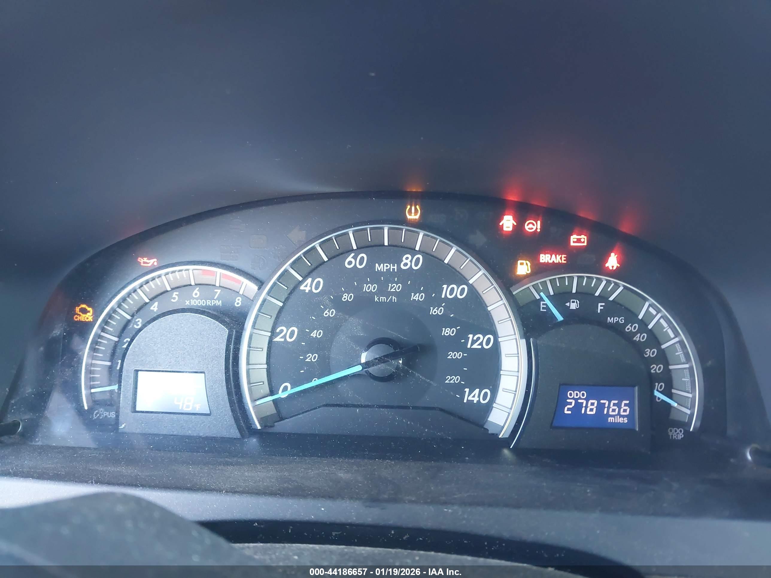 TOYOTA CAMRY image 7