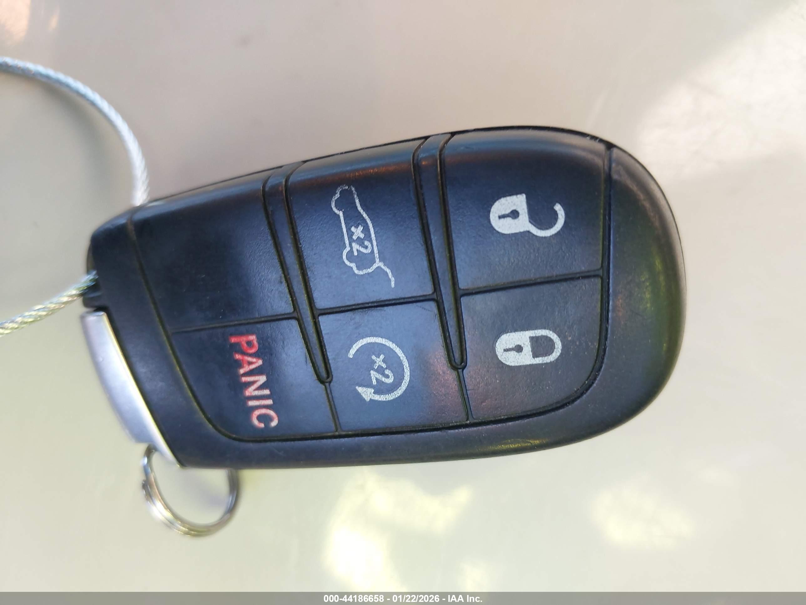 JEEP GRAND image 11