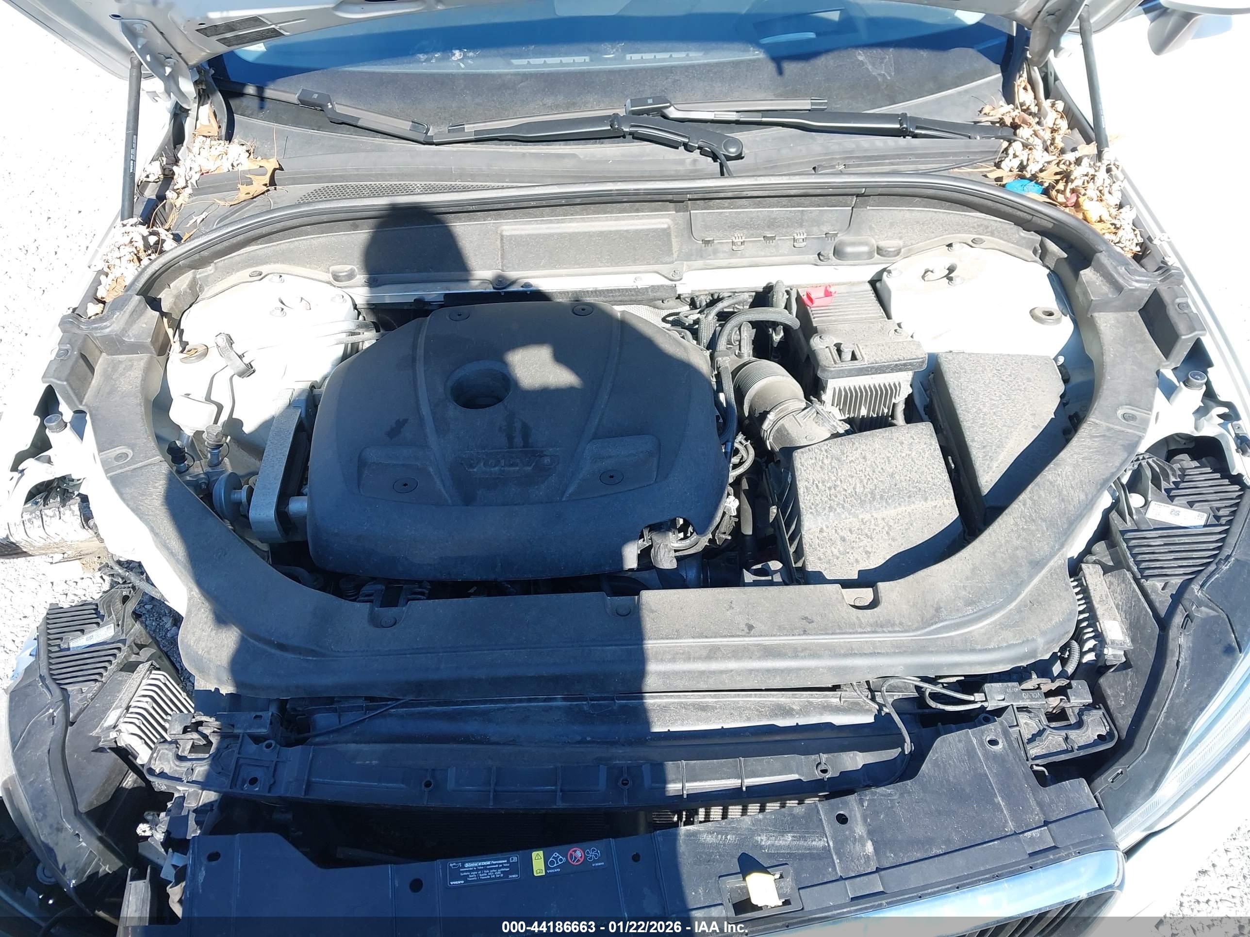 VOLVO XC60 image 10