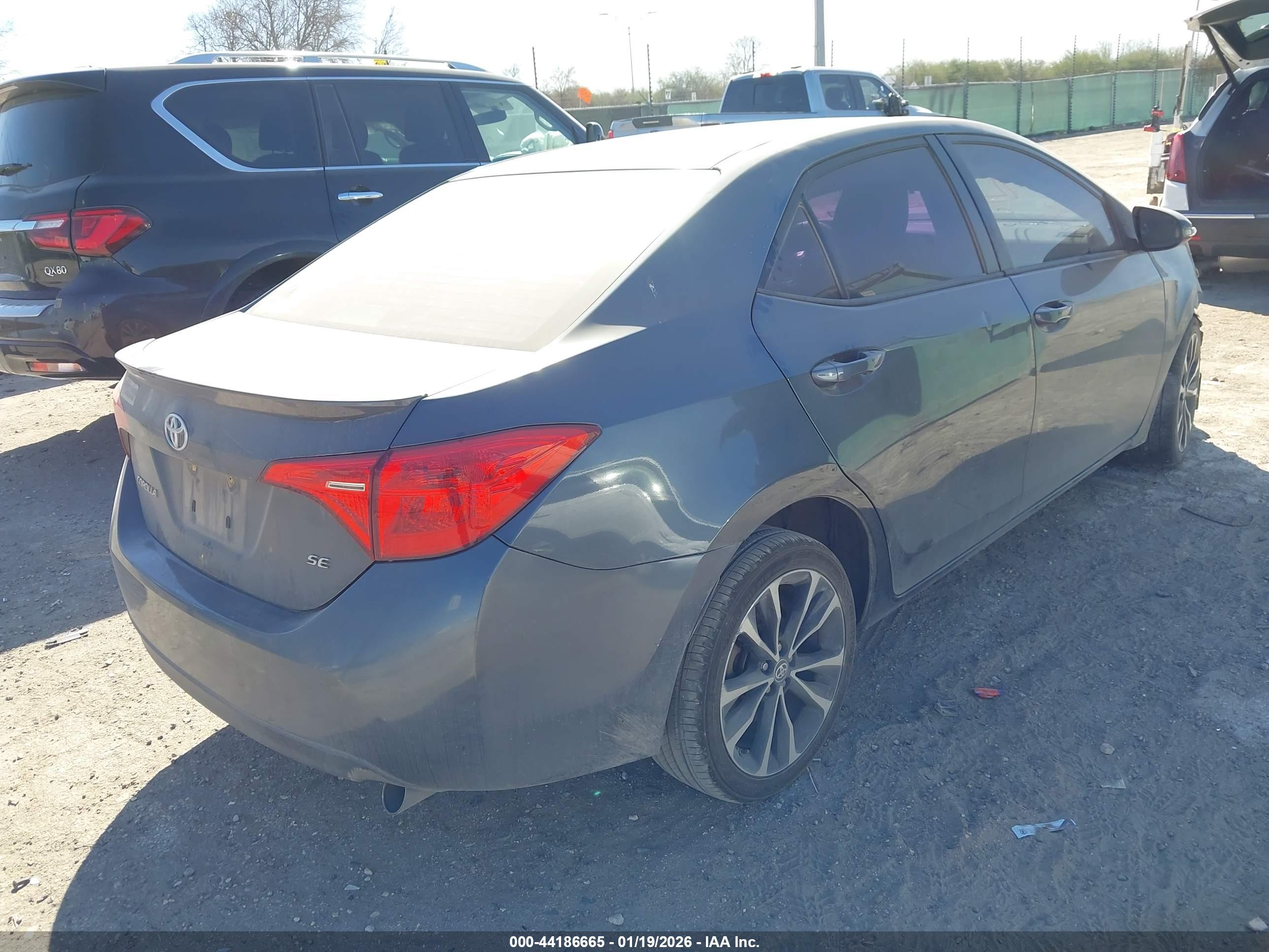 TOYOTA COROLLA image 4