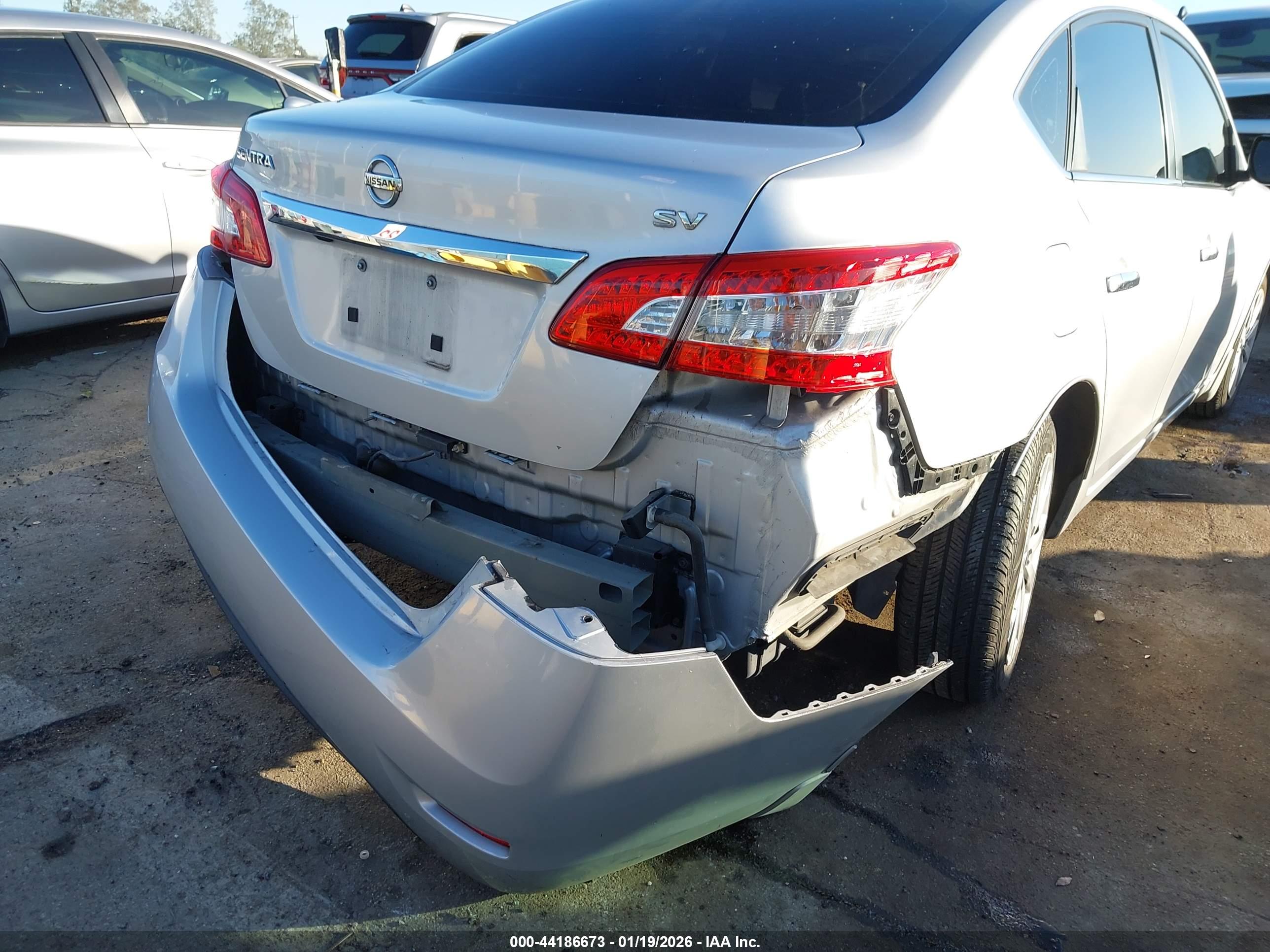 NISSAN SENTRA image 6