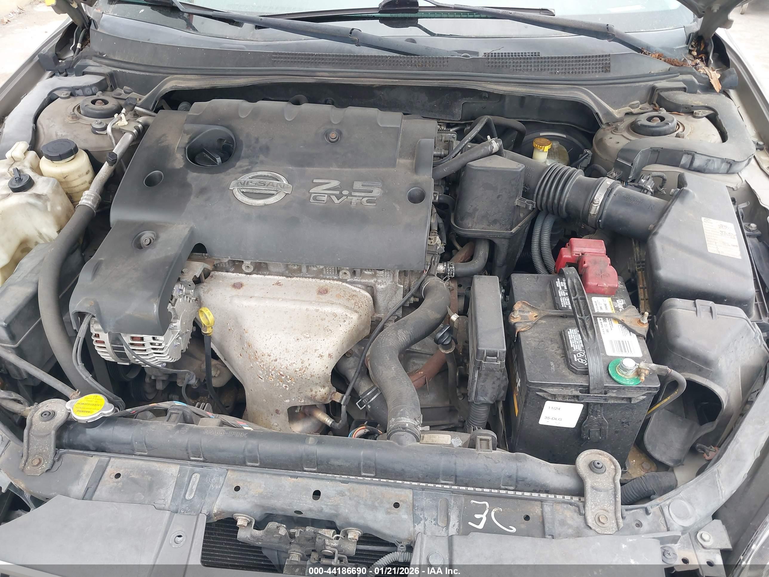 NISSAN ALTIMA image 10