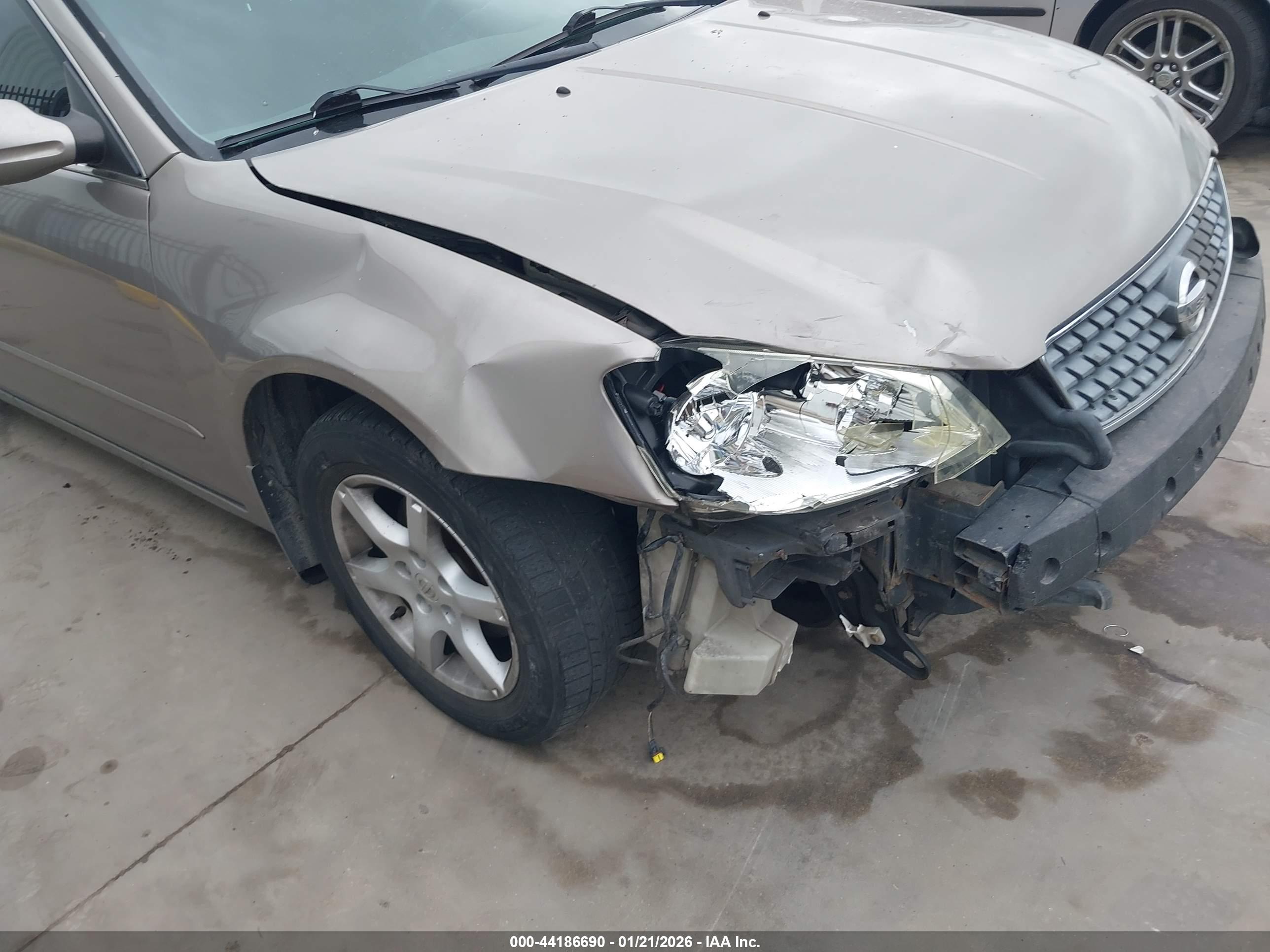 NISSAN ALTIMA image 6