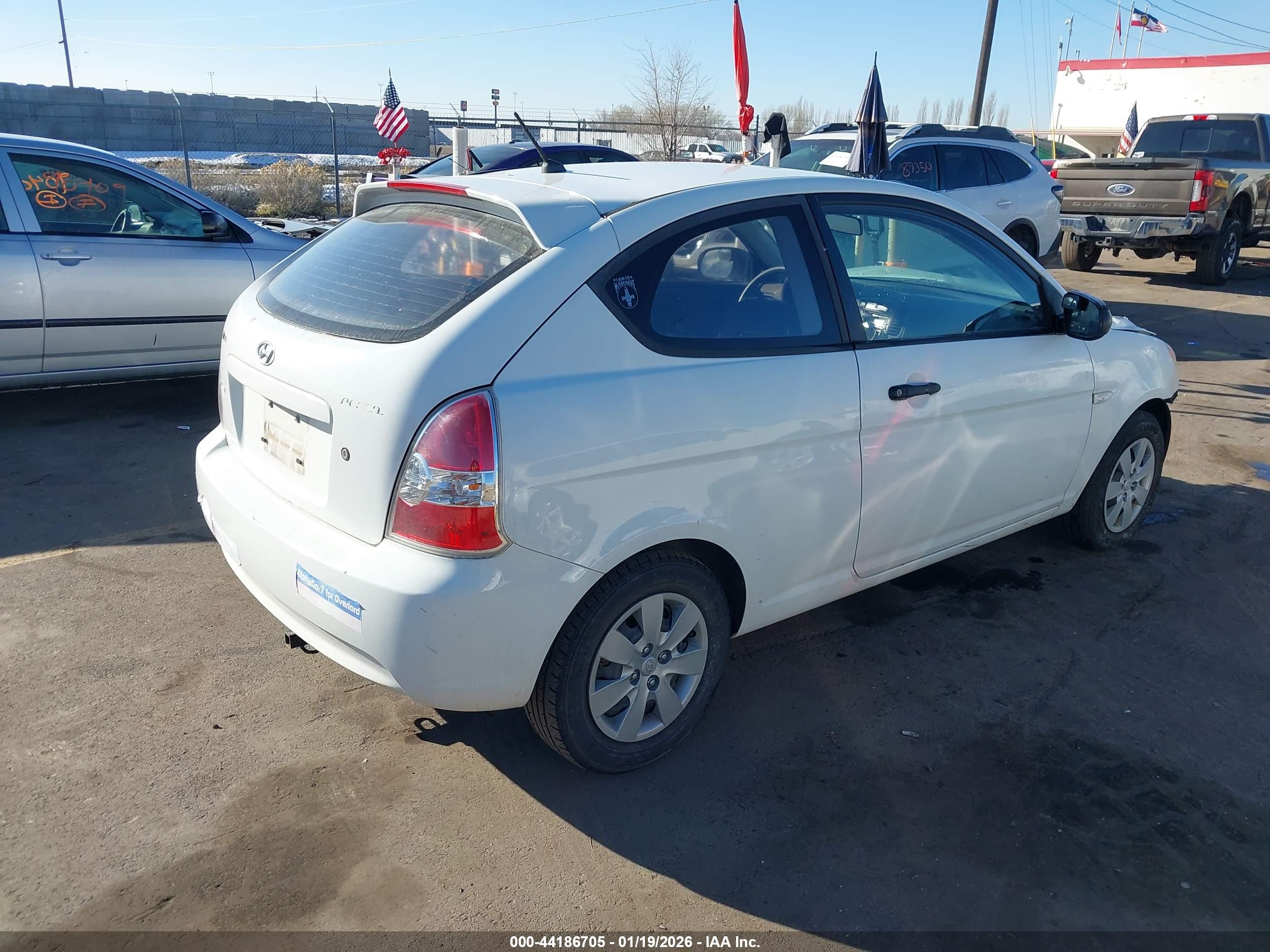 HYUNDAI ACCENT image 4