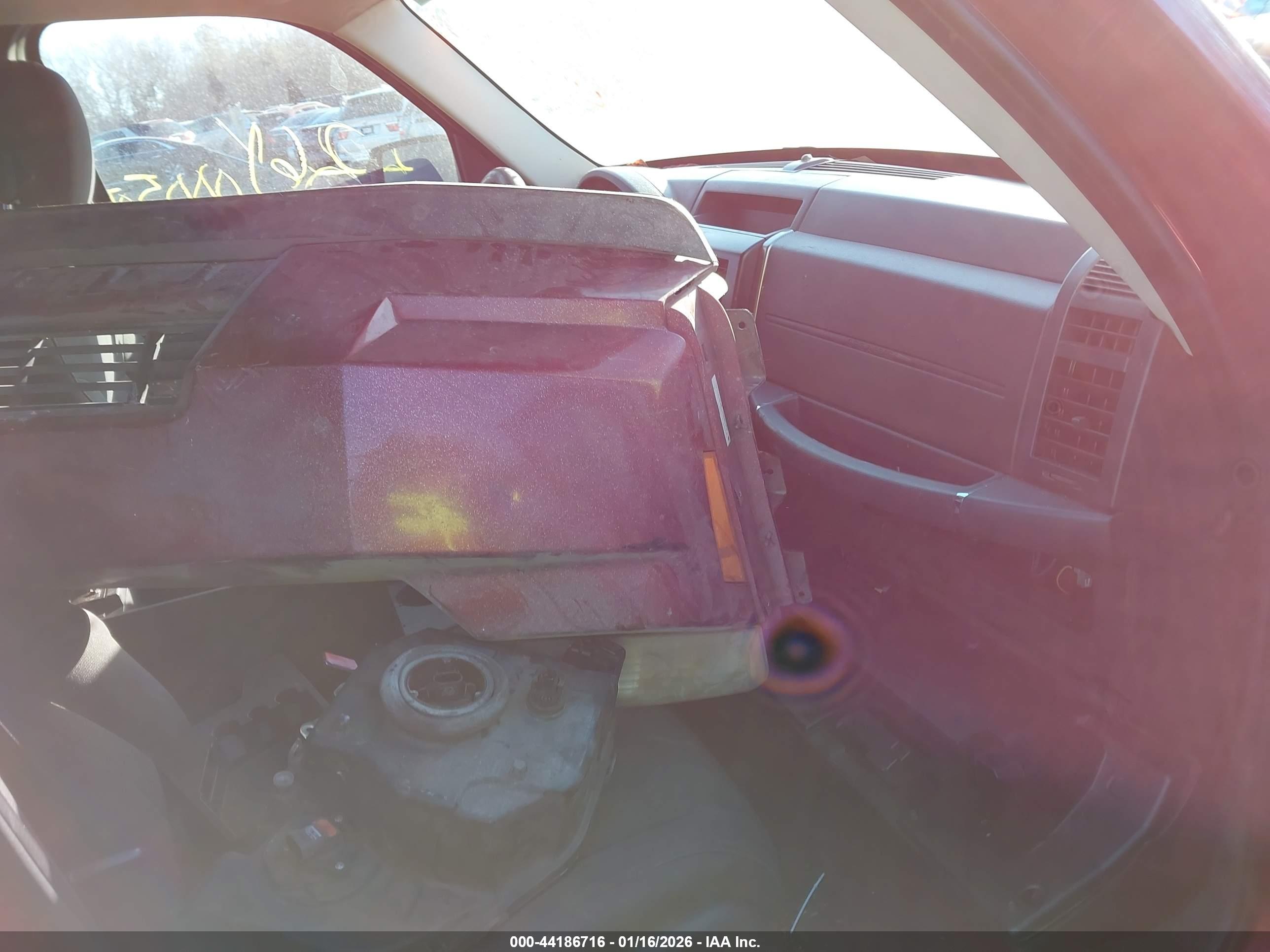 JEEP LIBERTY image 5