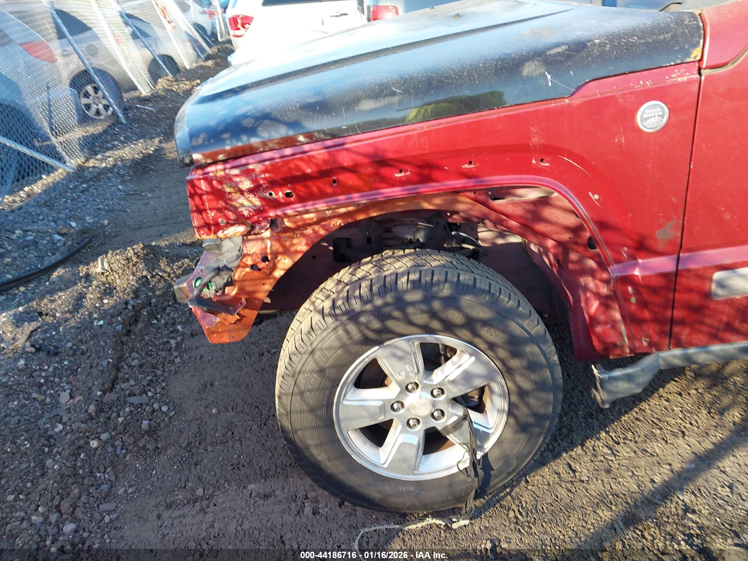 JEEP LIBERTY image 6
