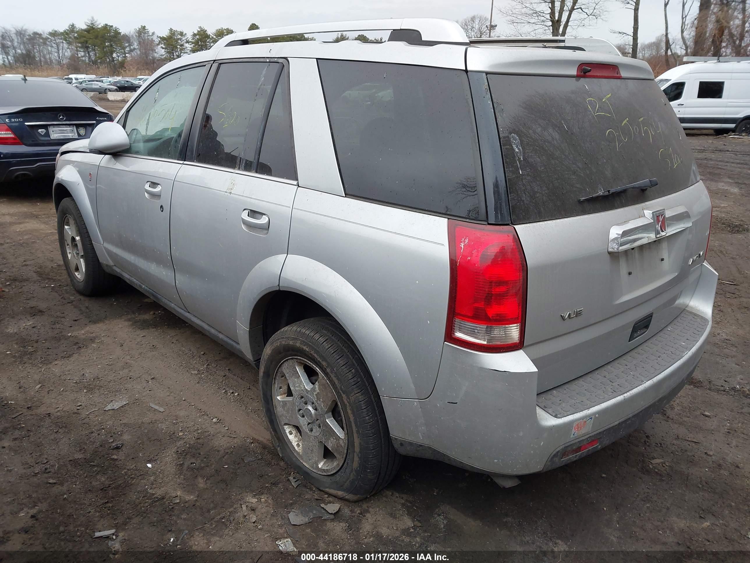 SATURN VUE image 3
