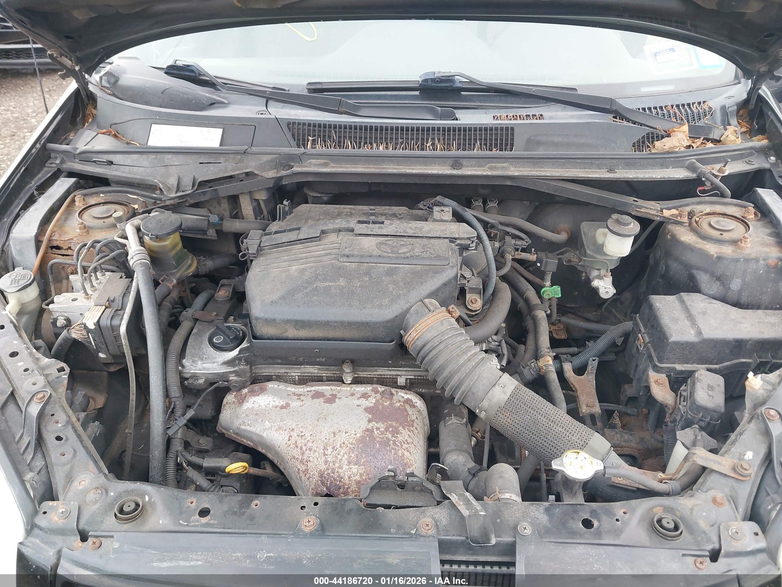 TOYOTA RAV4 image 10