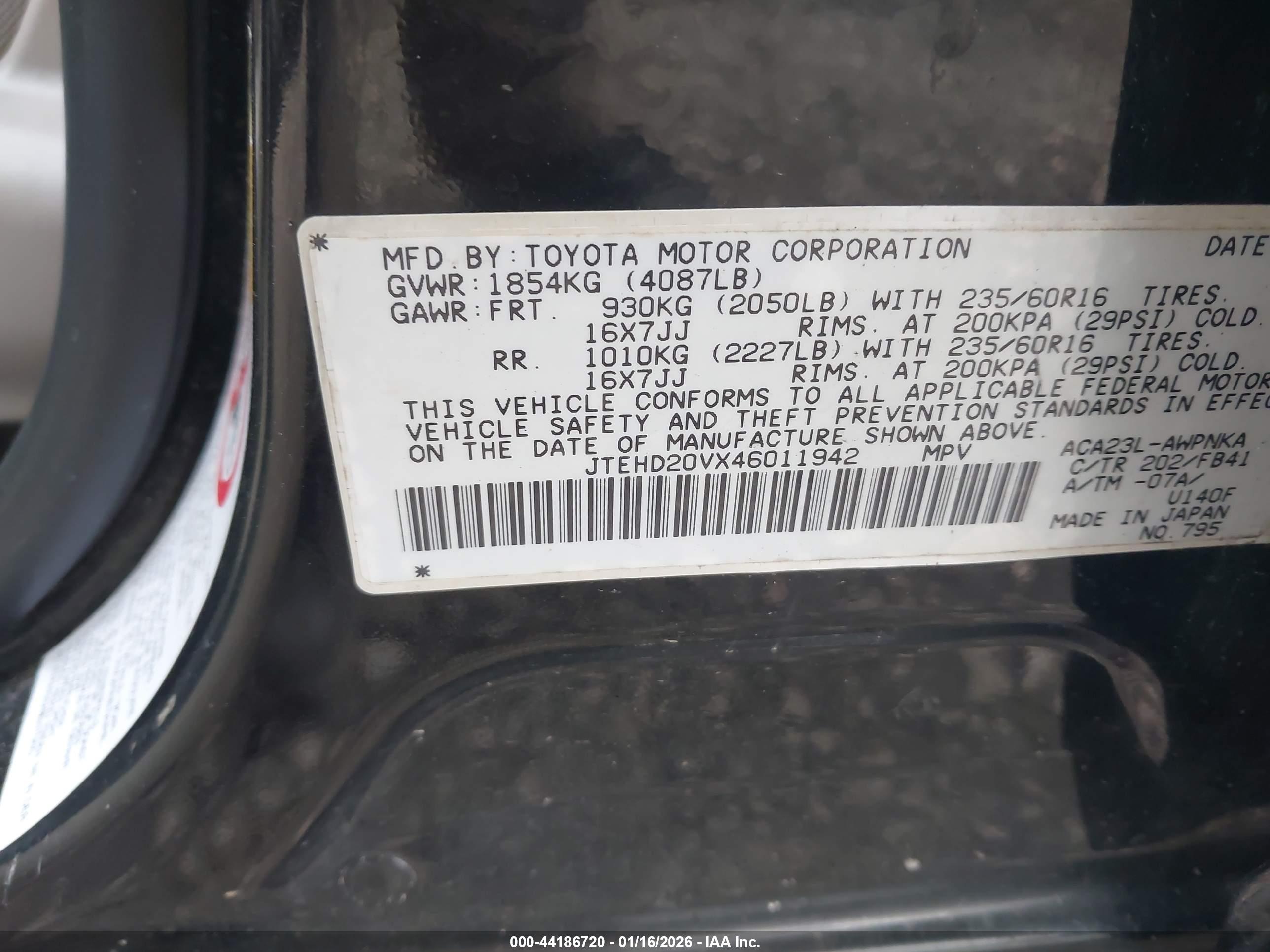TOYOTA RAV4 image 9
