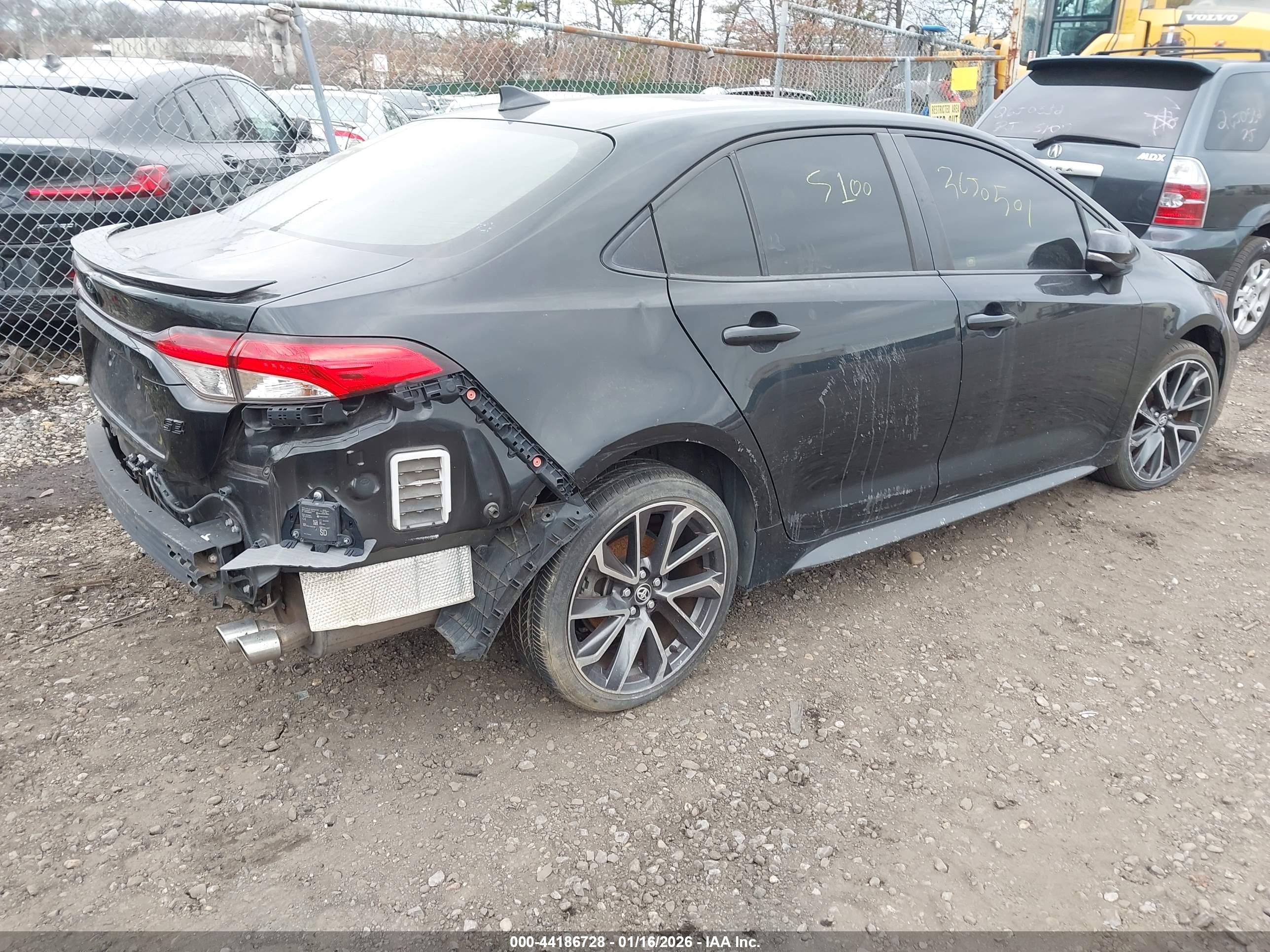 TOYOTA COROLLA image 4