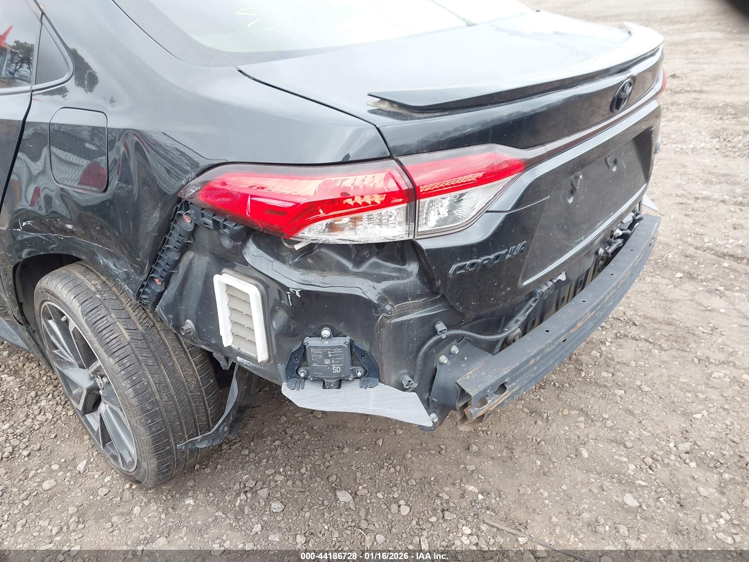 TOYOTA COROLLA image 6