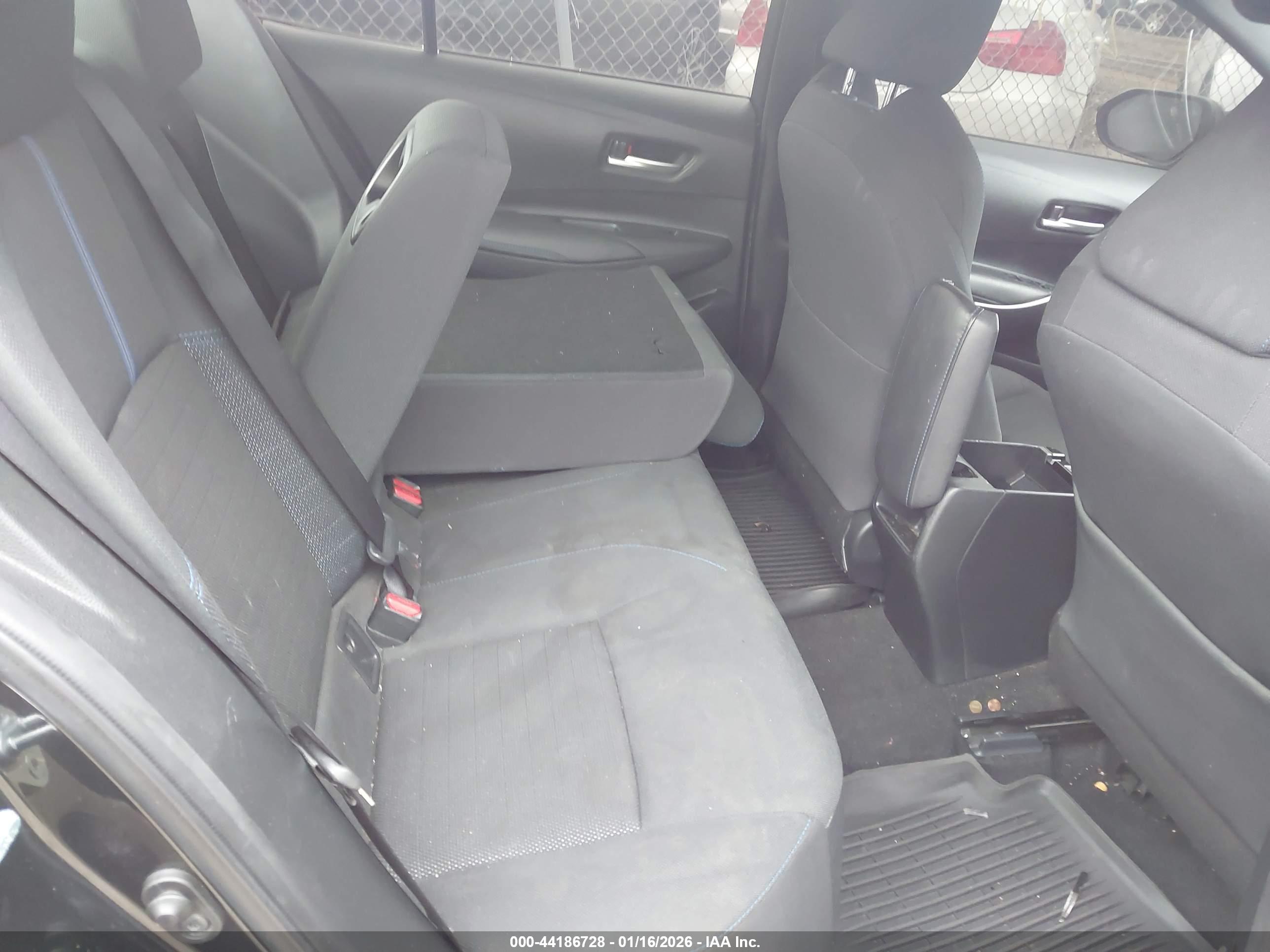 TOYOTA COROLLA image 8