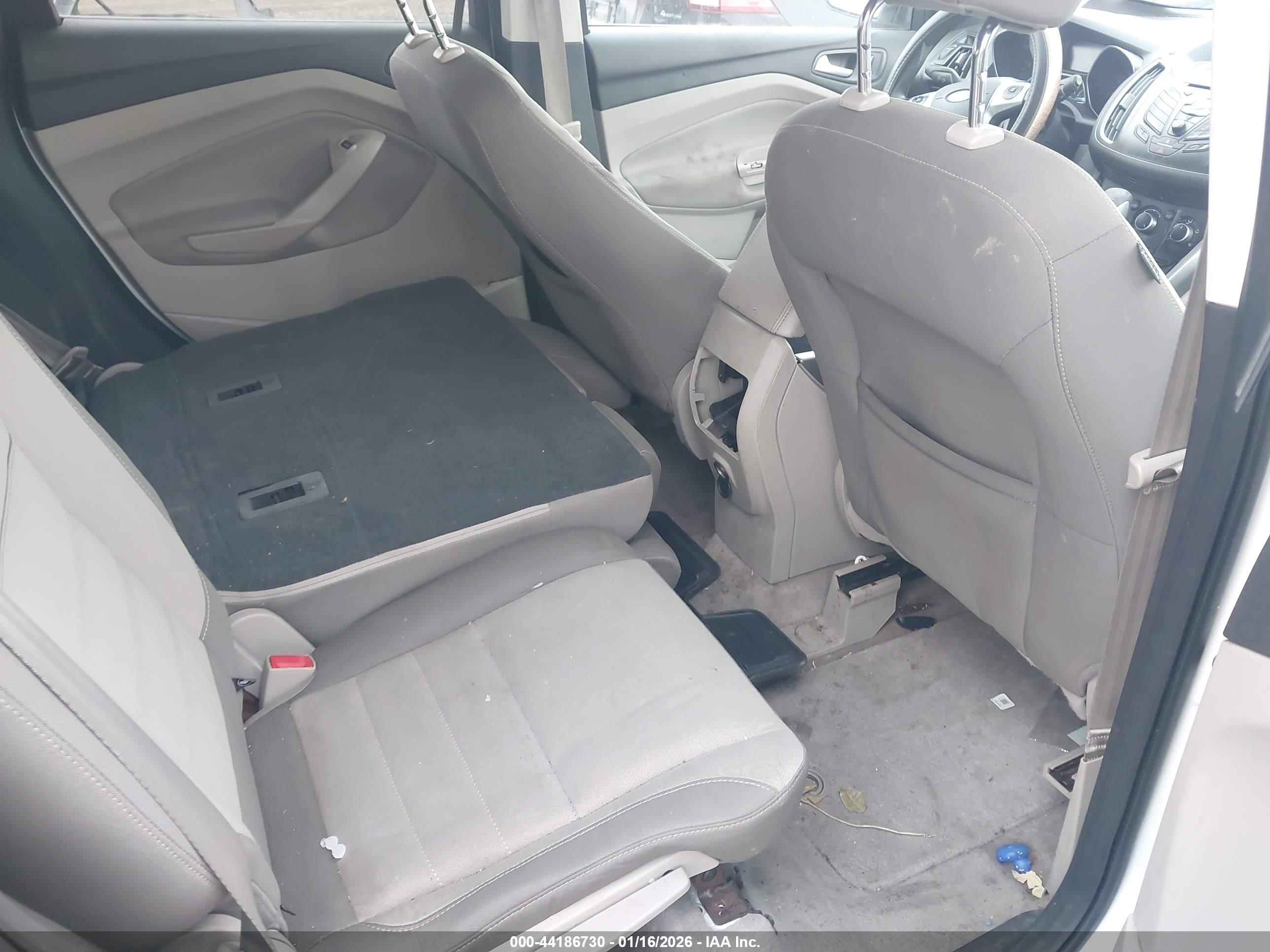 FORD ESCAPE image 8