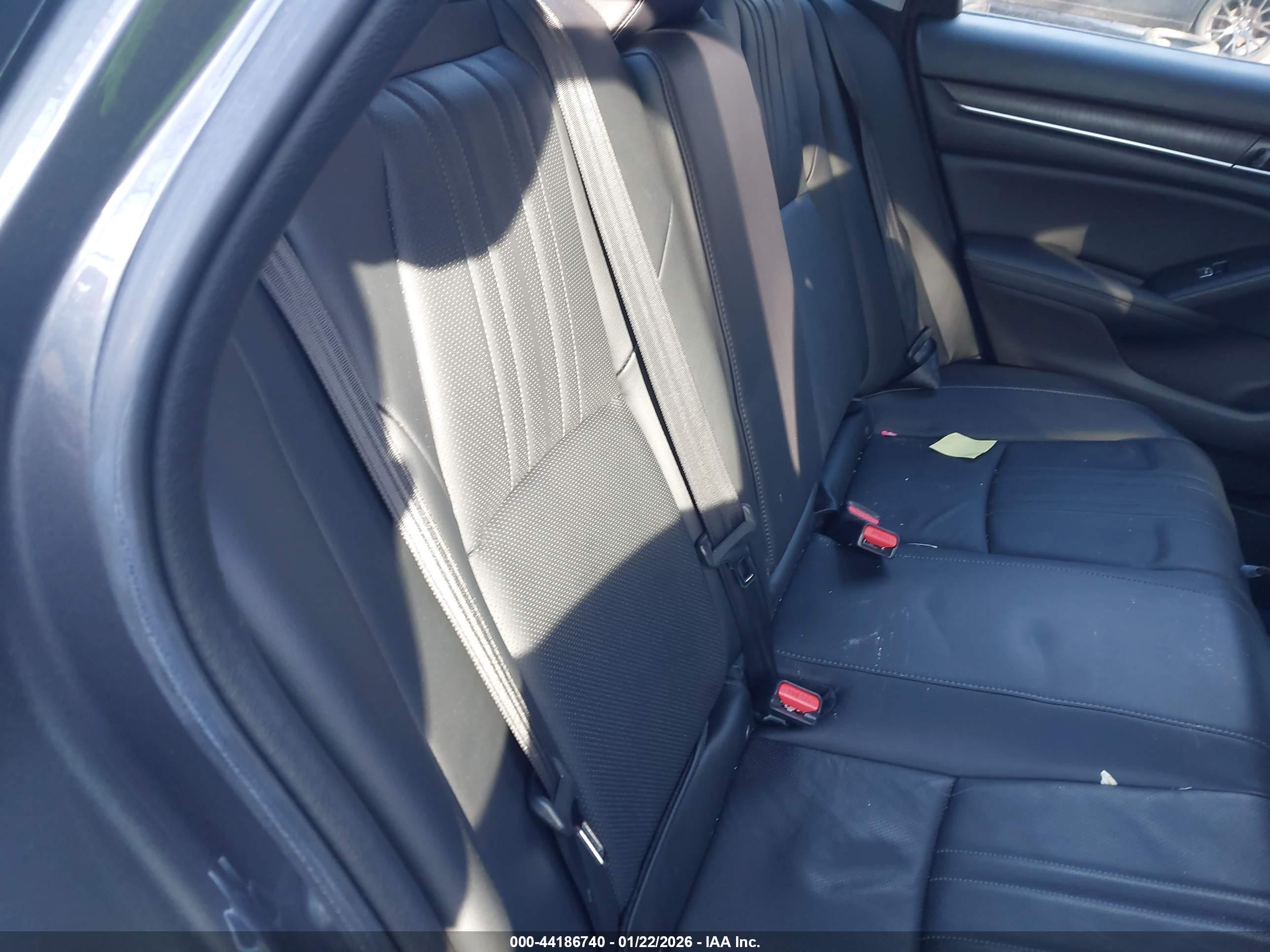 HONDA ACCORD image 8