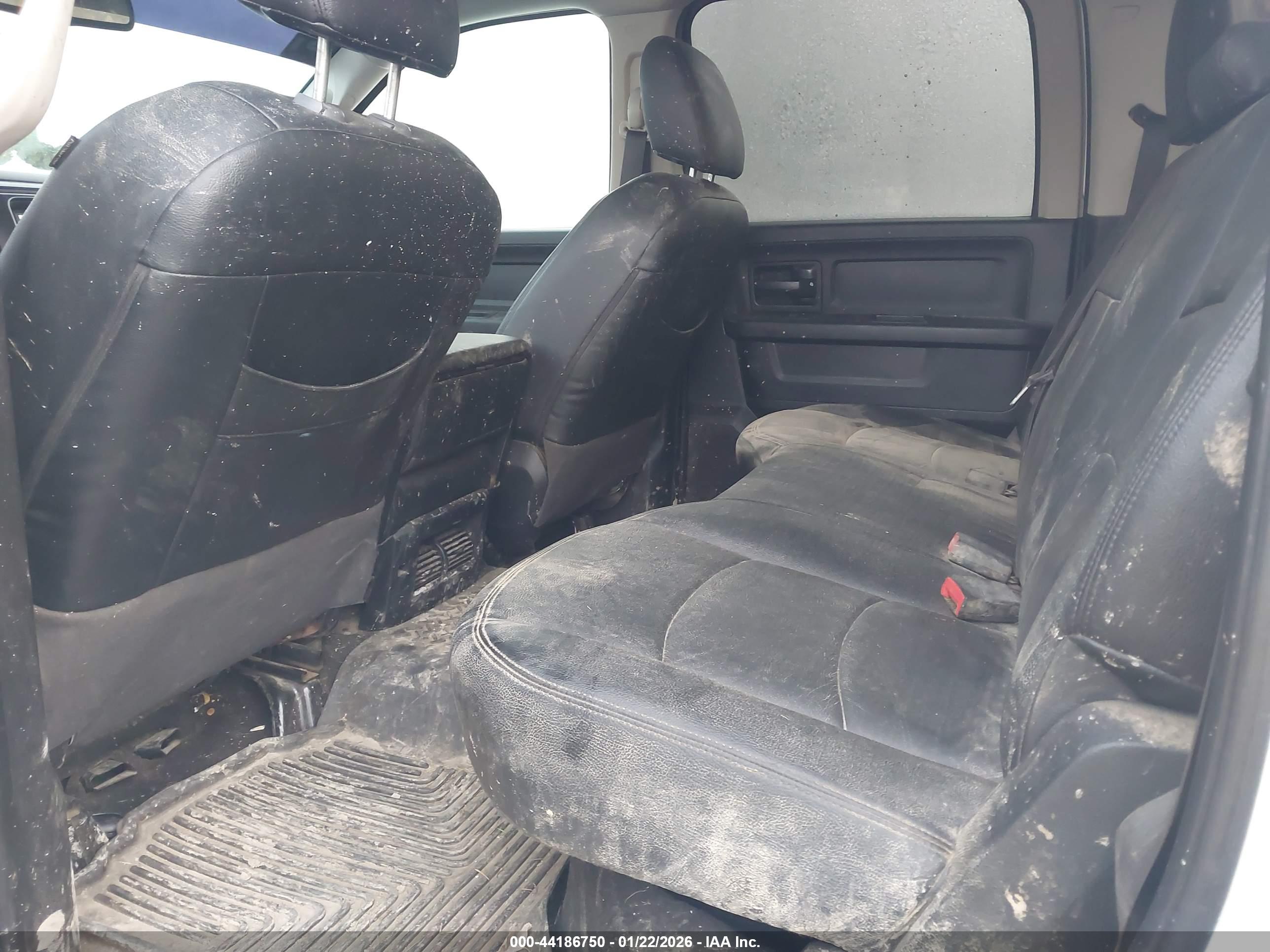 RAM 3500 image 8