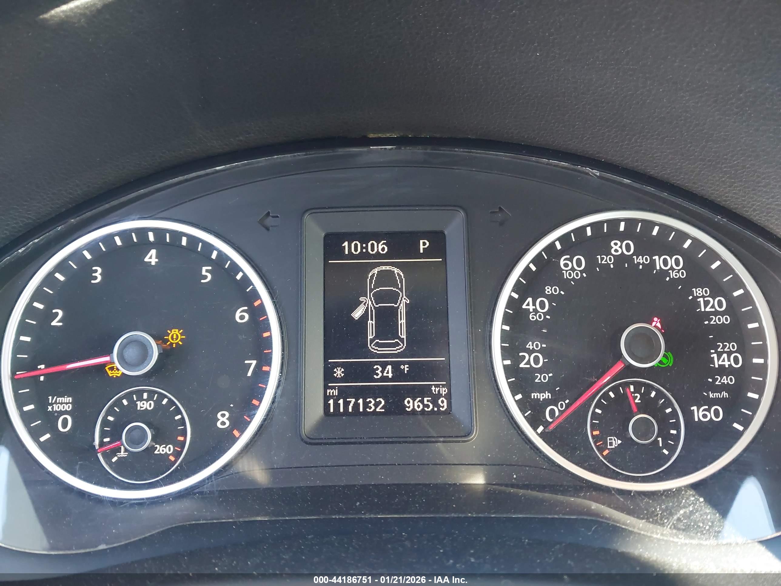VOLKSWAGEN TIGUAN image 7