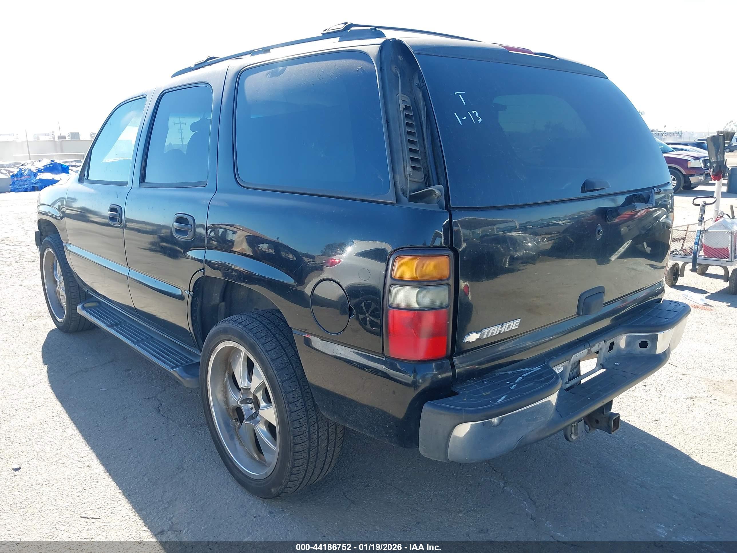 CHEVROLET TAHOE image 3