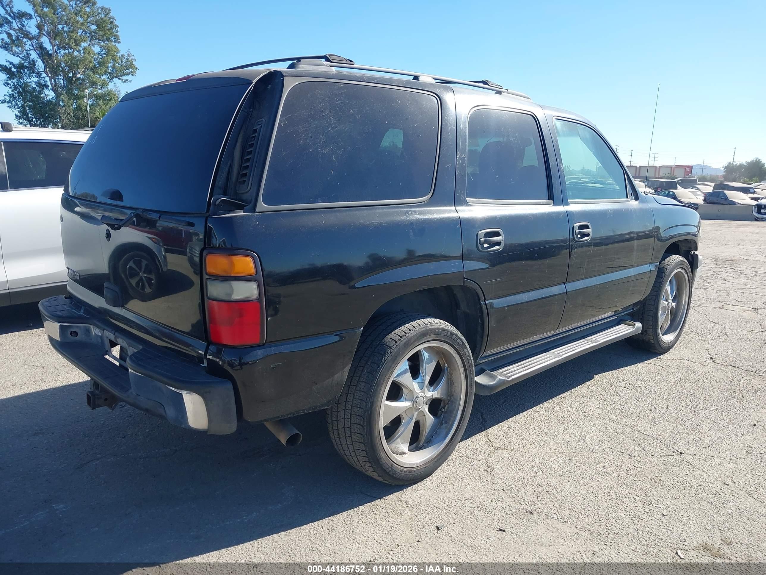 CHEVROLET TAHOE image 4