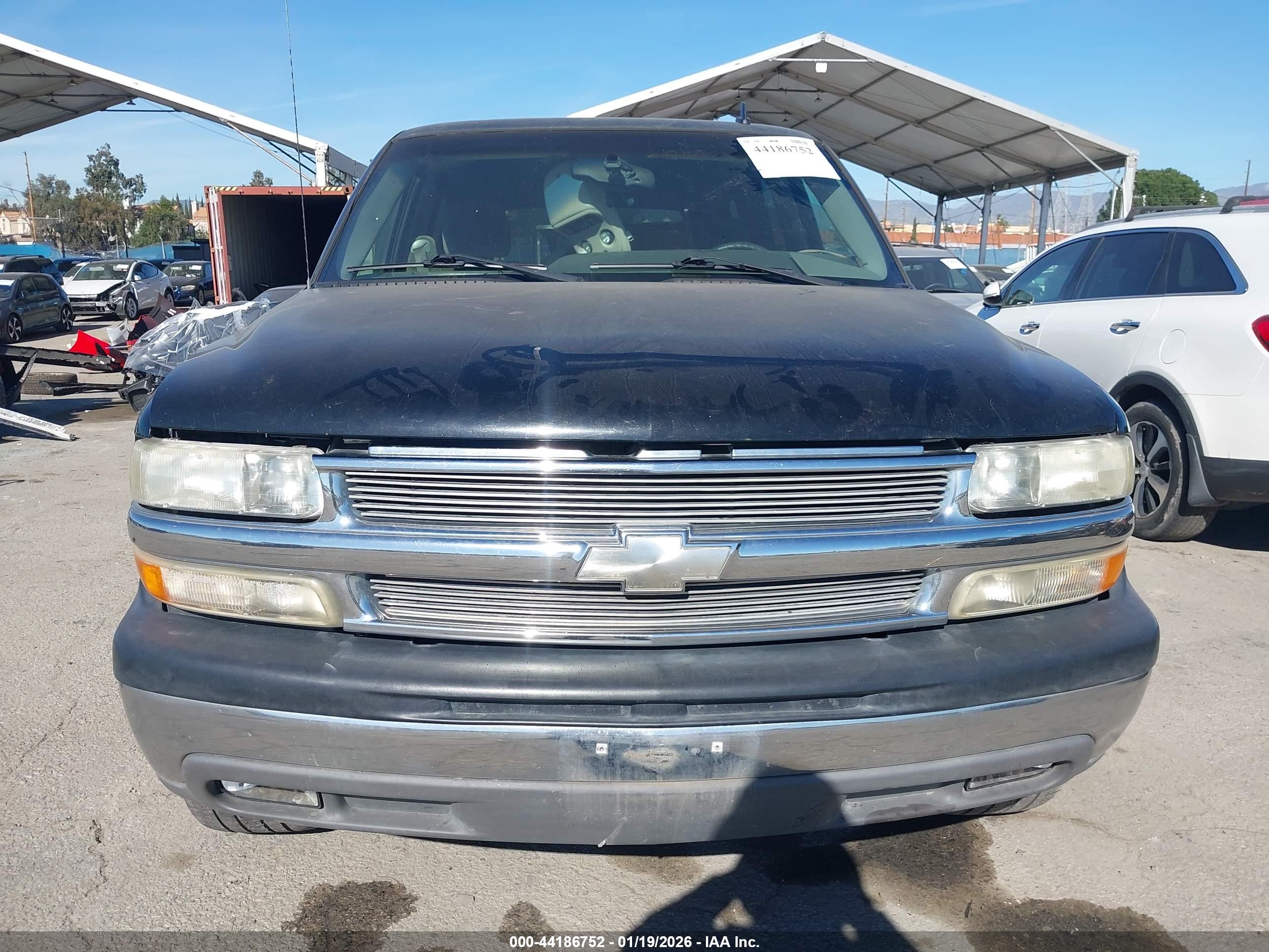 CHEVROLET TAHOE image 6