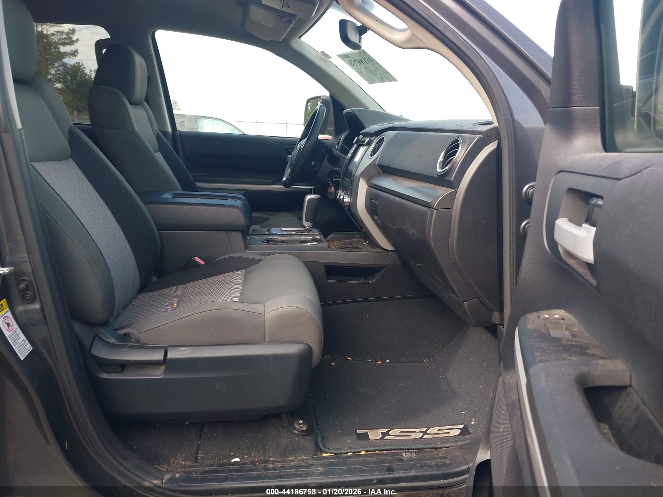 TOYOTA TUNDRA image 5