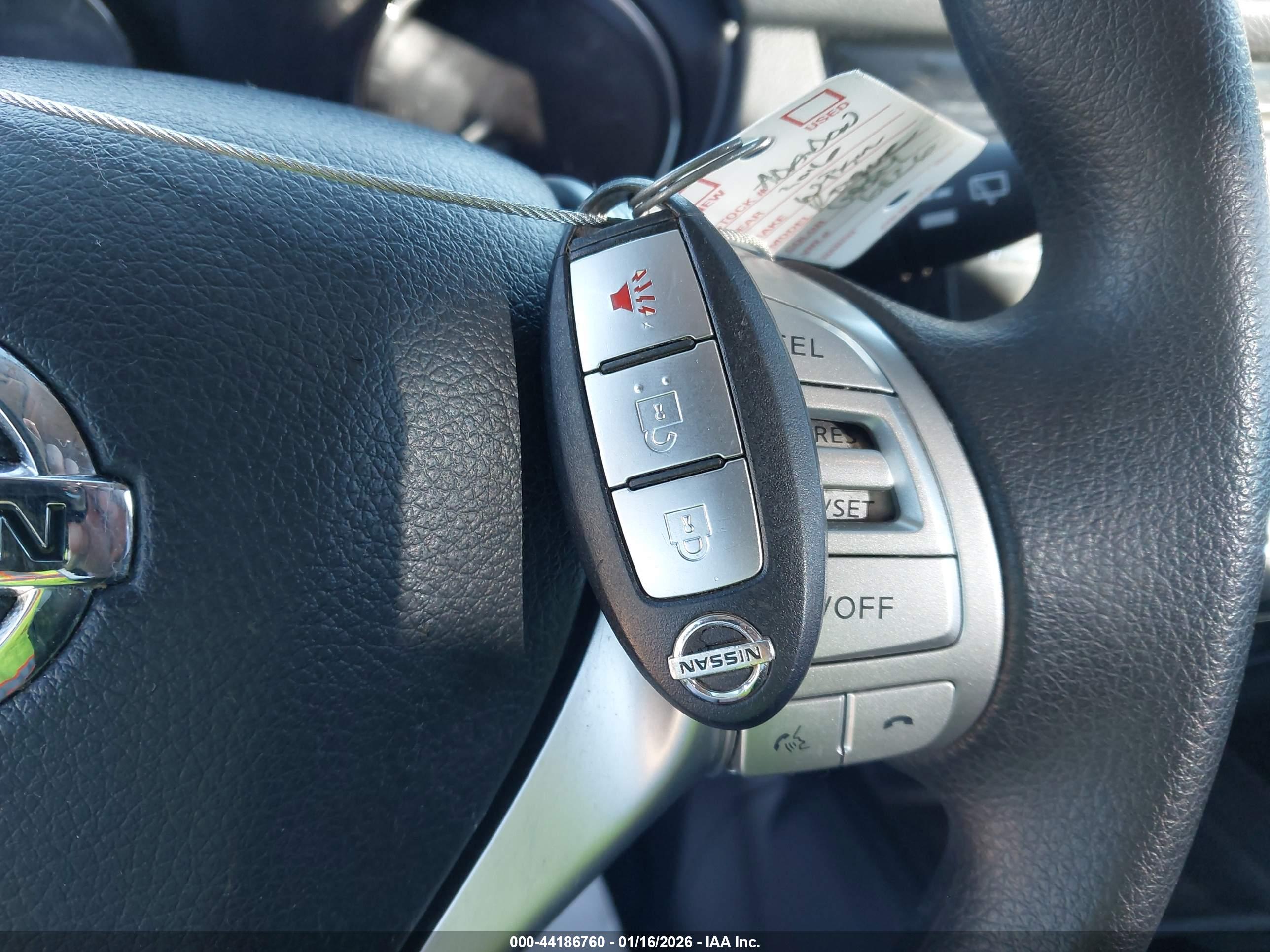 NISSAN ROGUE image 11