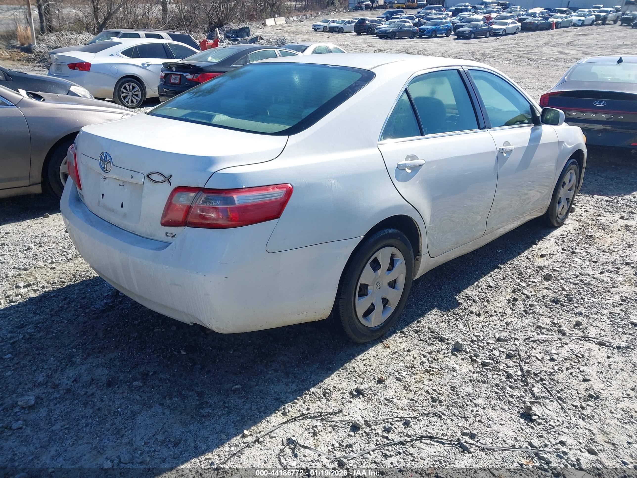 TOYOTA CAMRY image 4