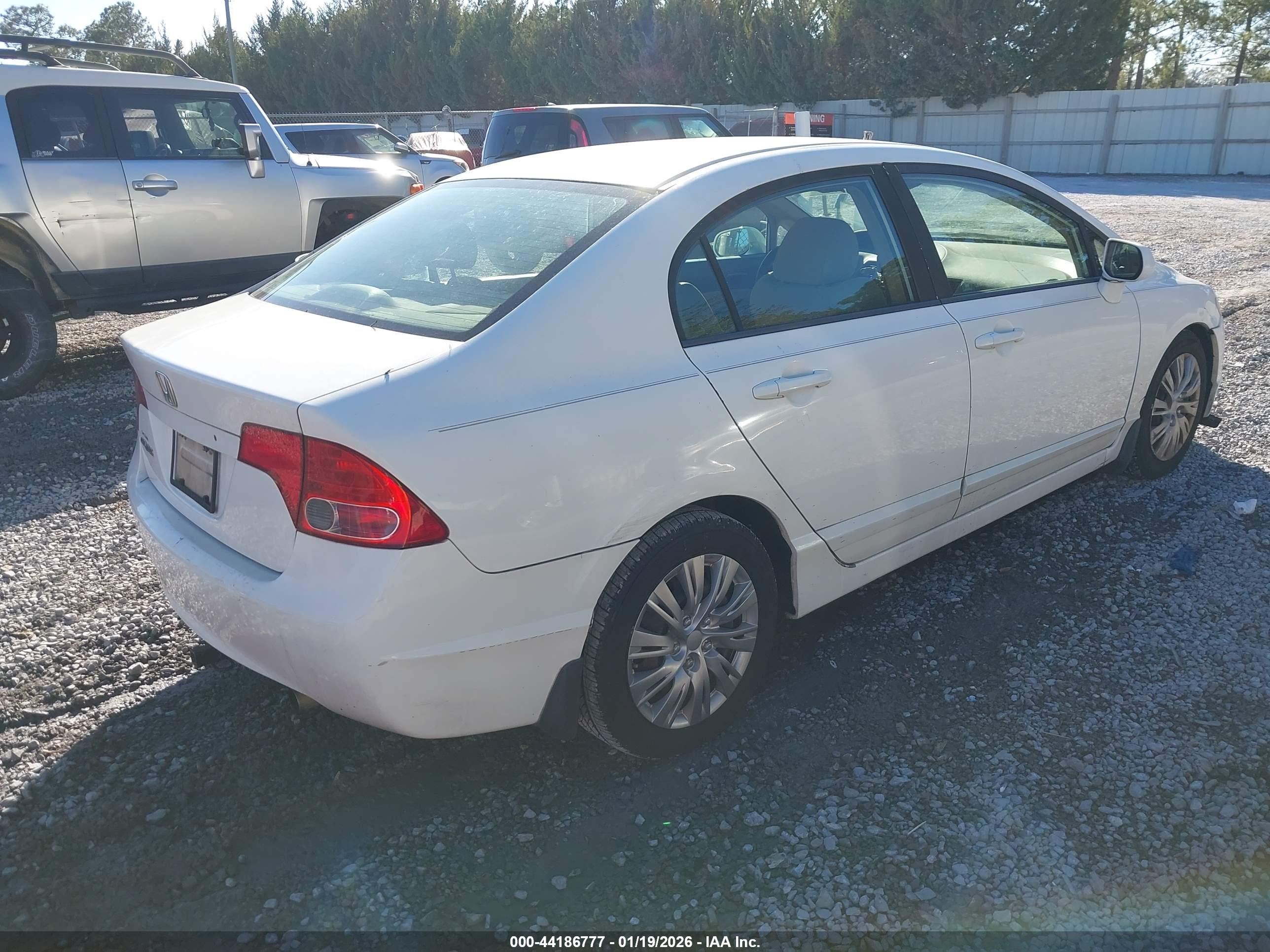 HONDA CIVIC image 4