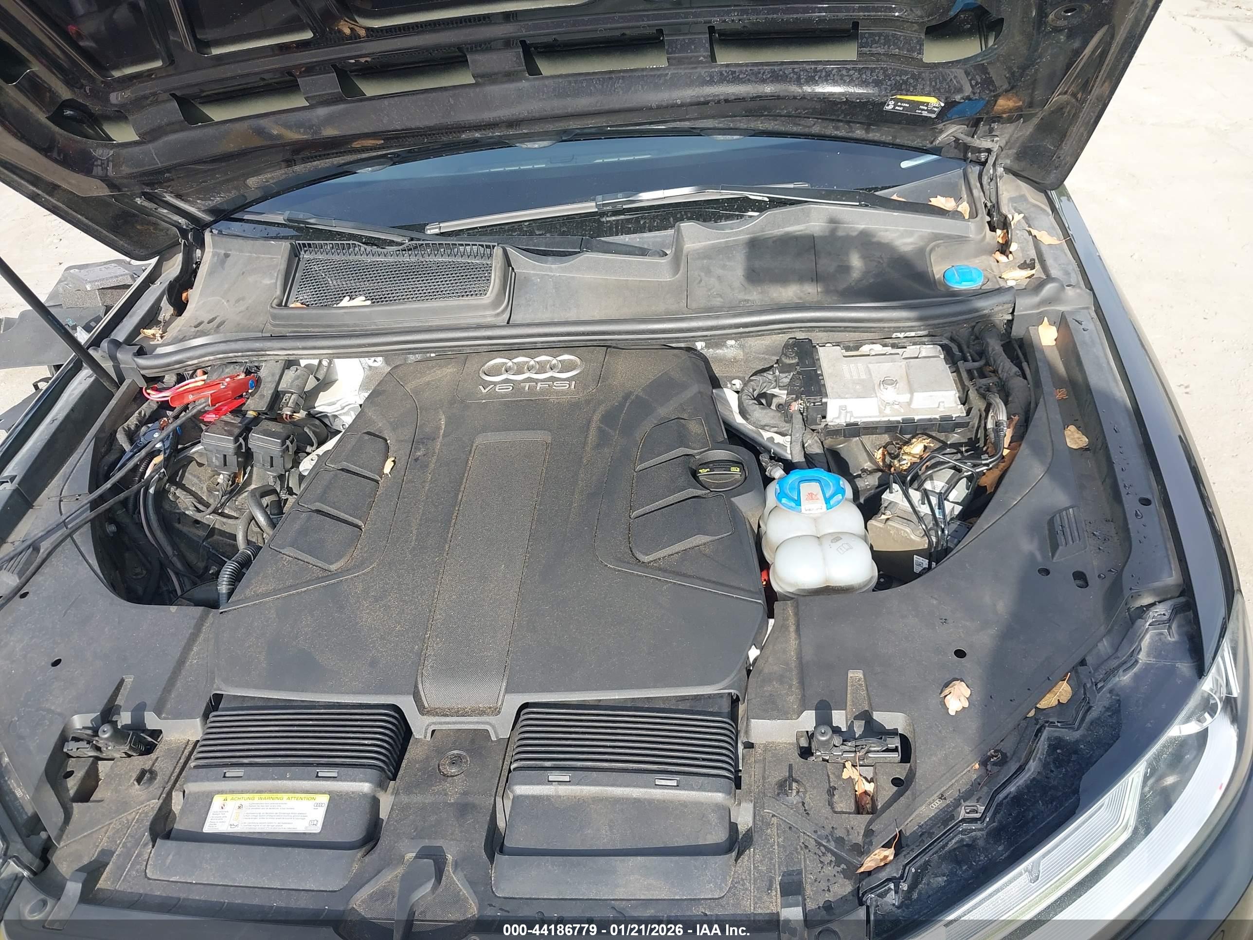 AUDI Q7 image 10