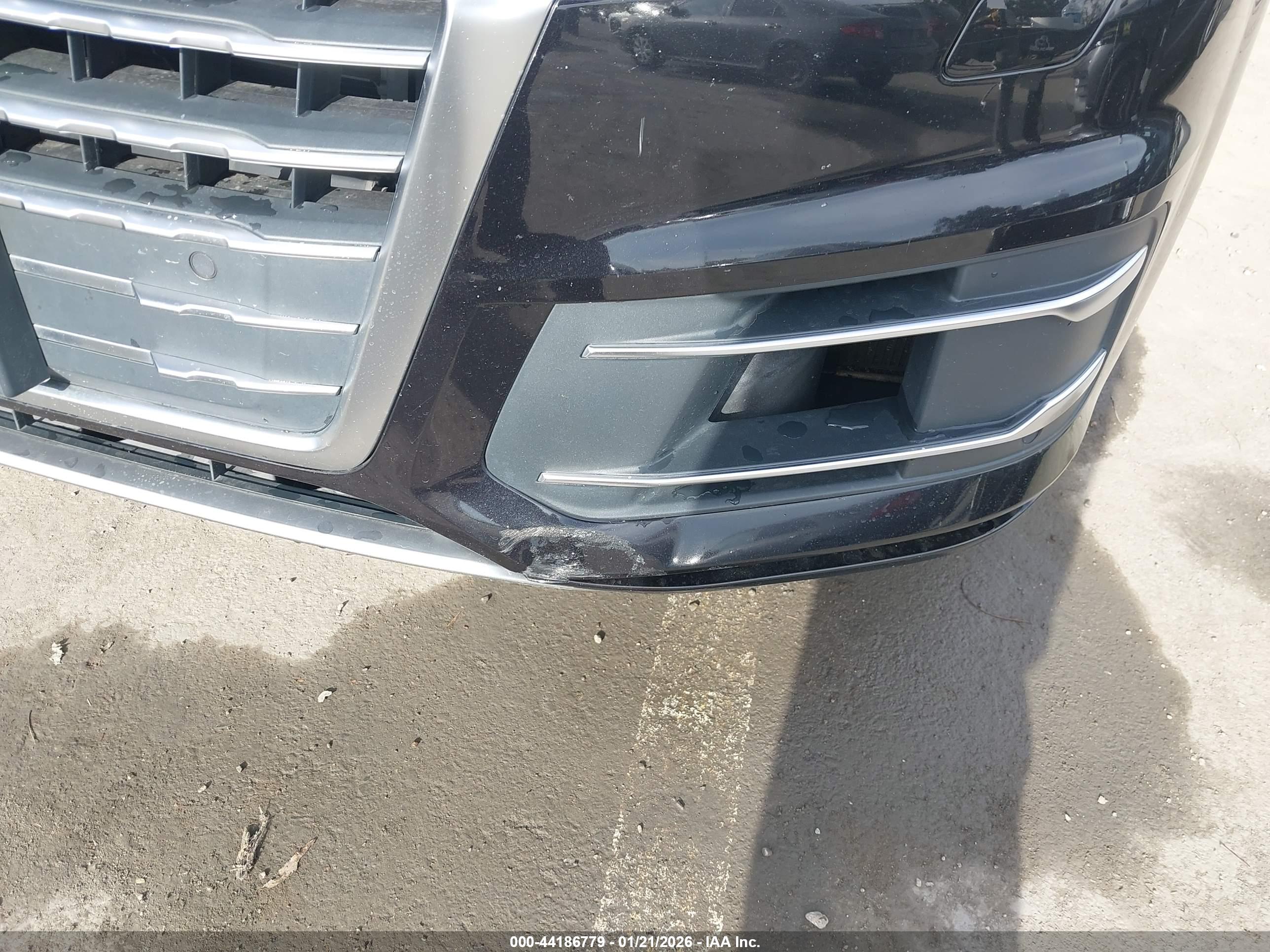 AUDI Q7 image 6