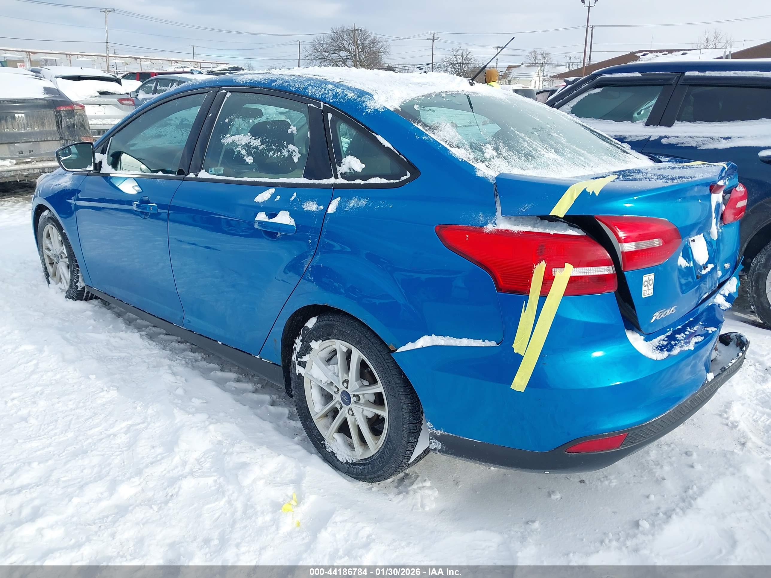 FORD FOCUS image 3