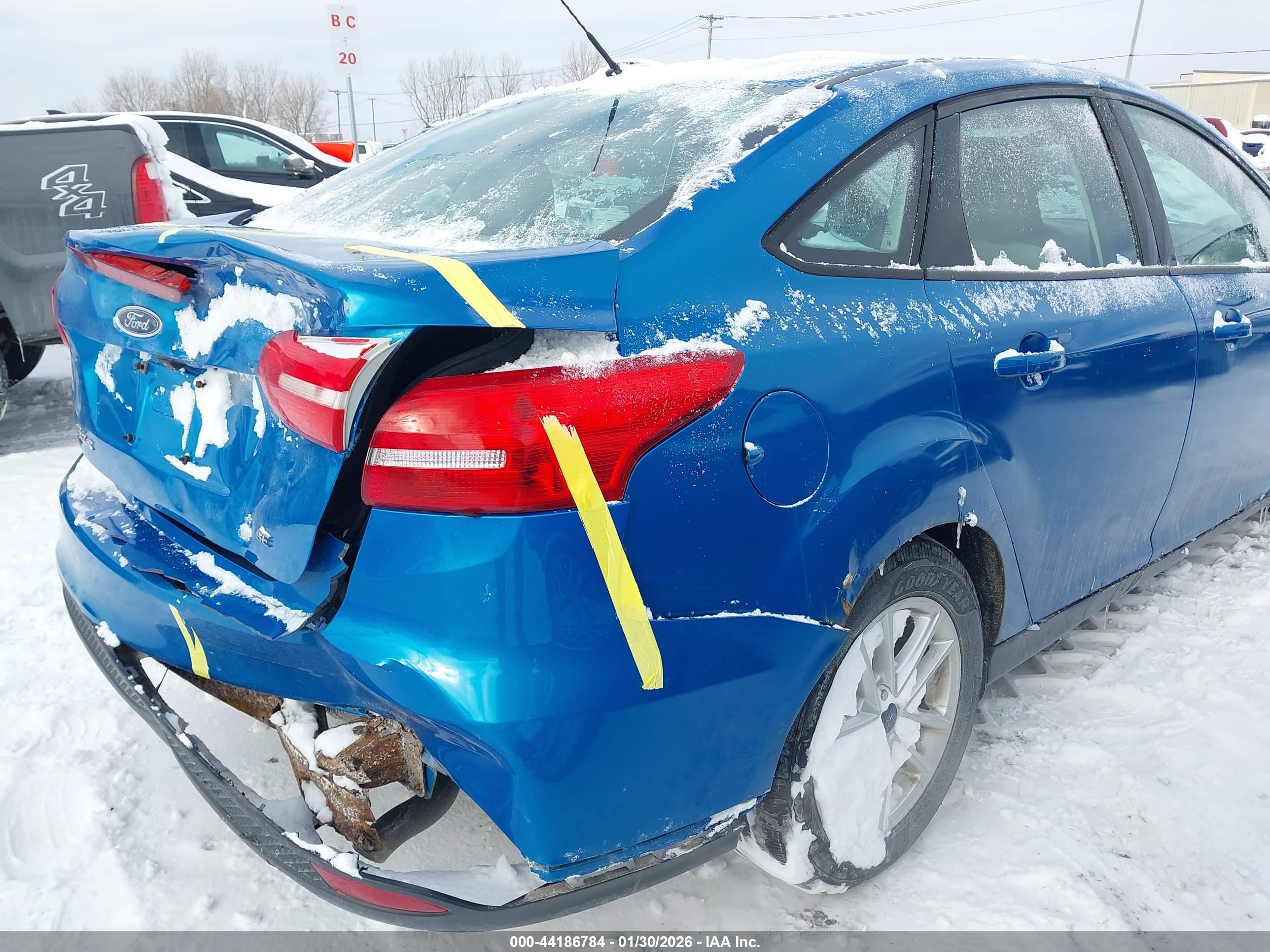 FORD FOCUS image 6