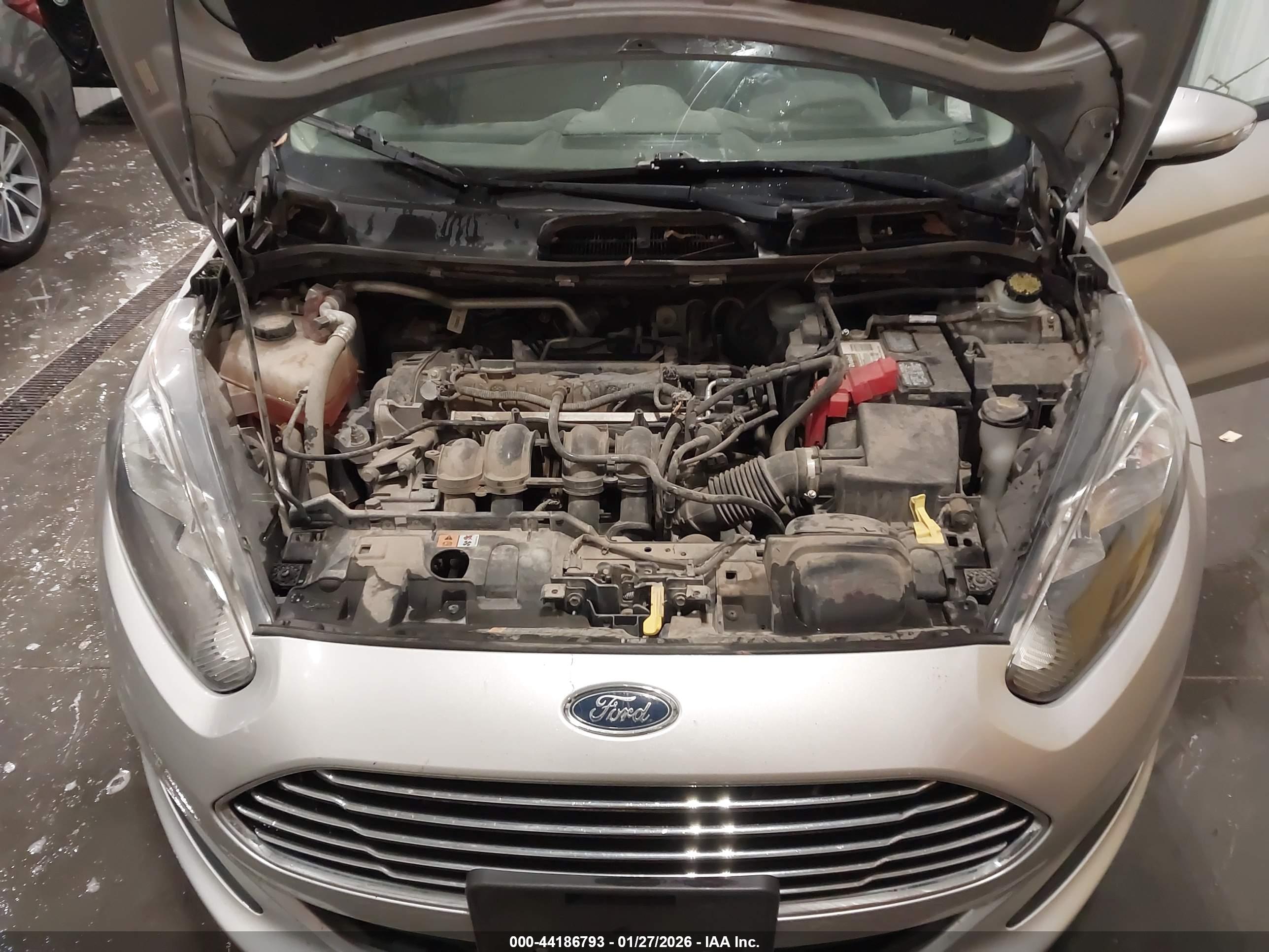 FORD FIESTA image 10