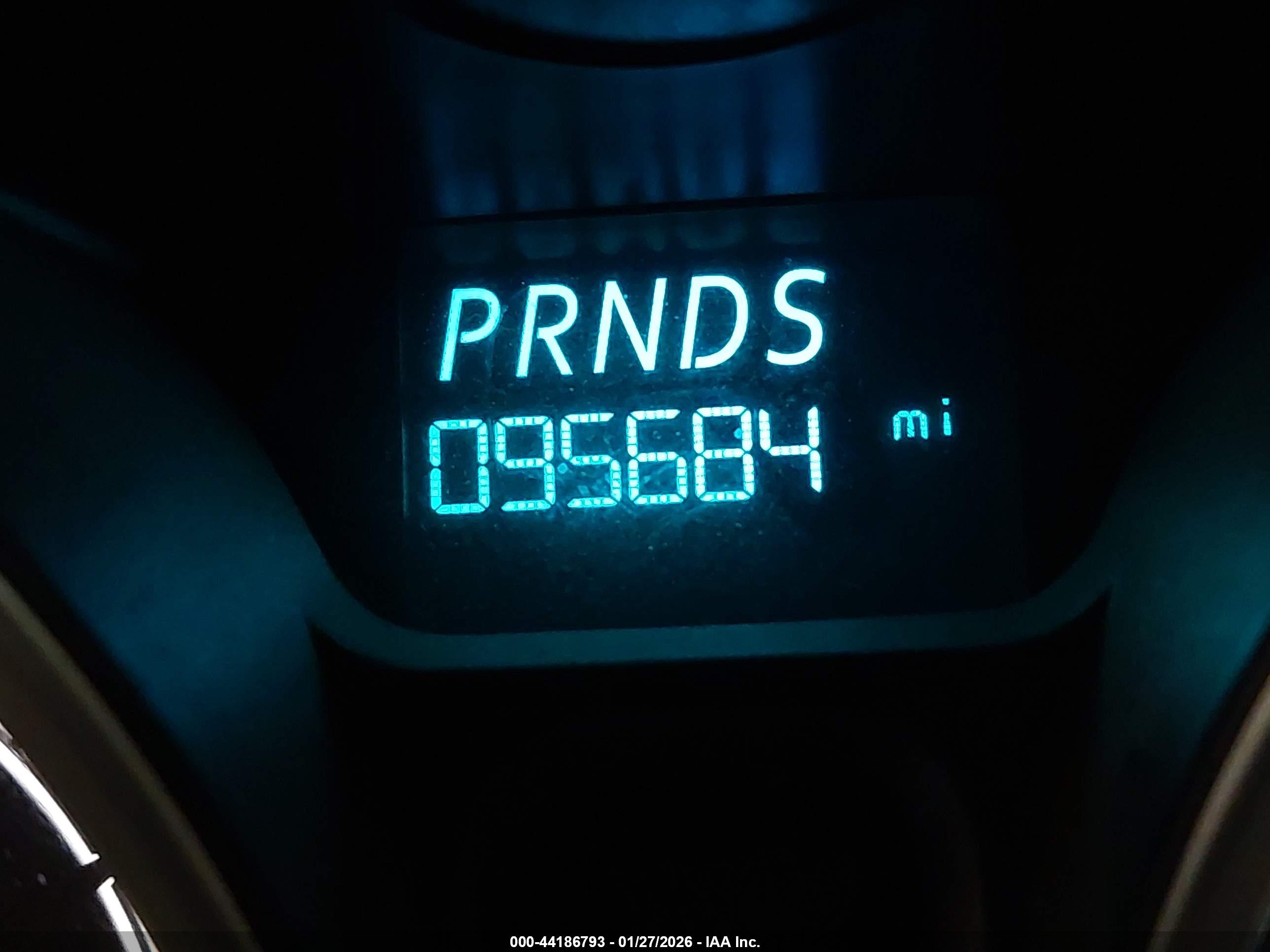 FORD FIESTA image 7