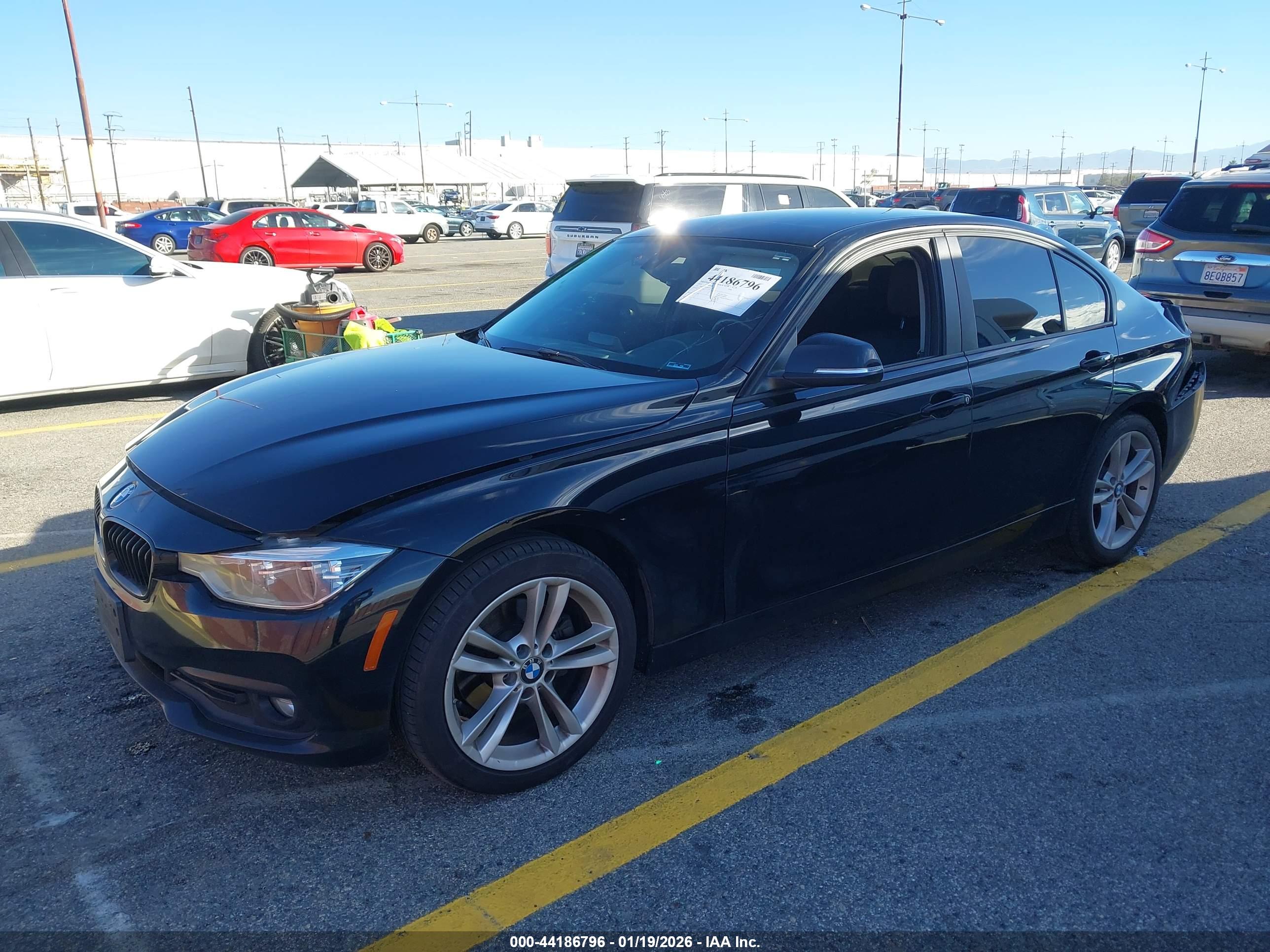BMW 320I image 2