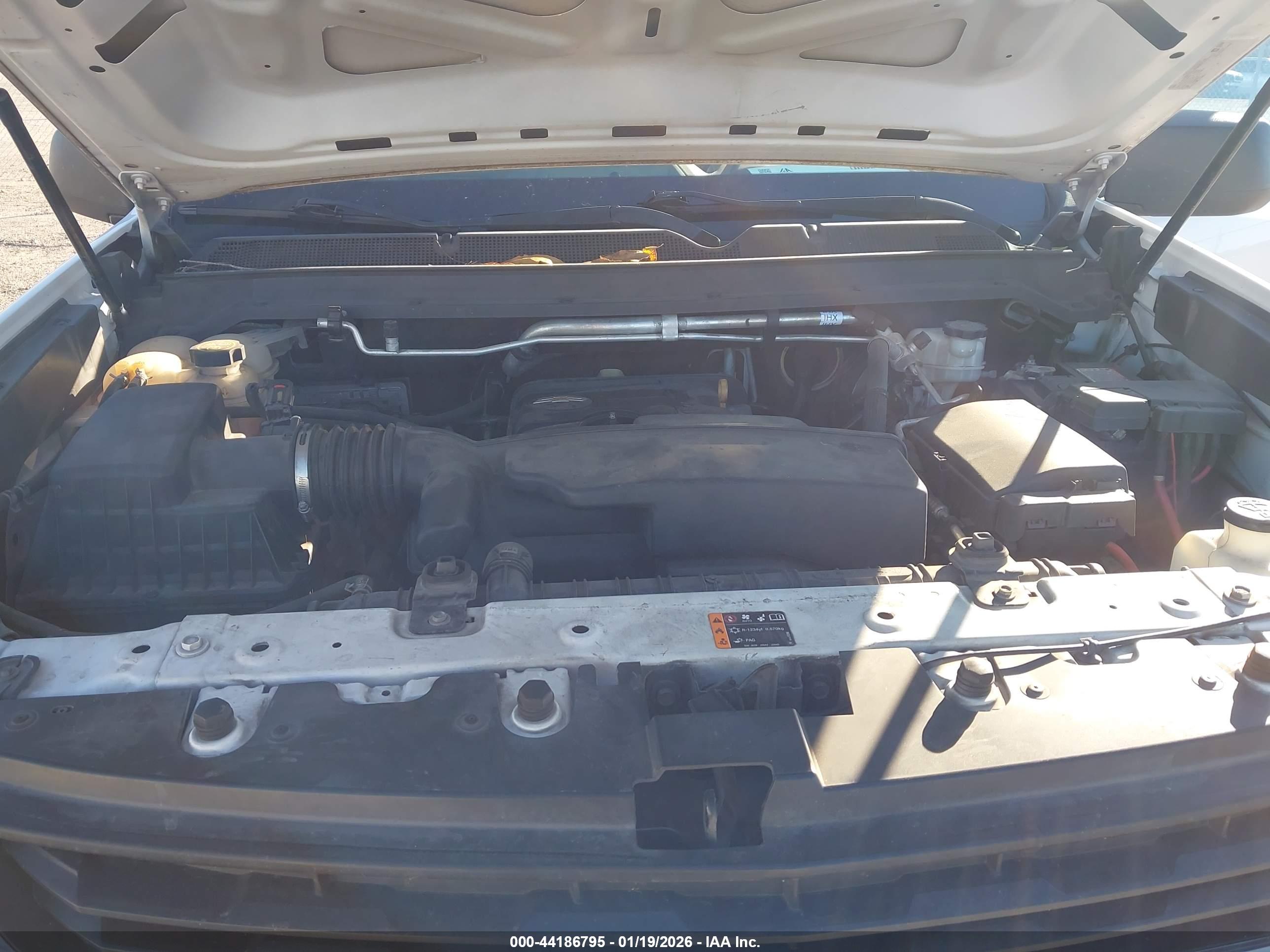 CHEVROLET COLORADO image 10
