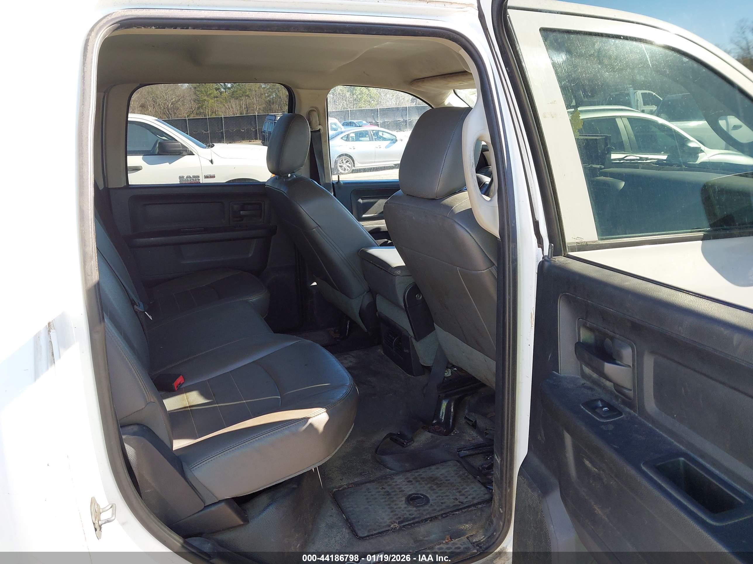 RAM 2500 image 8
