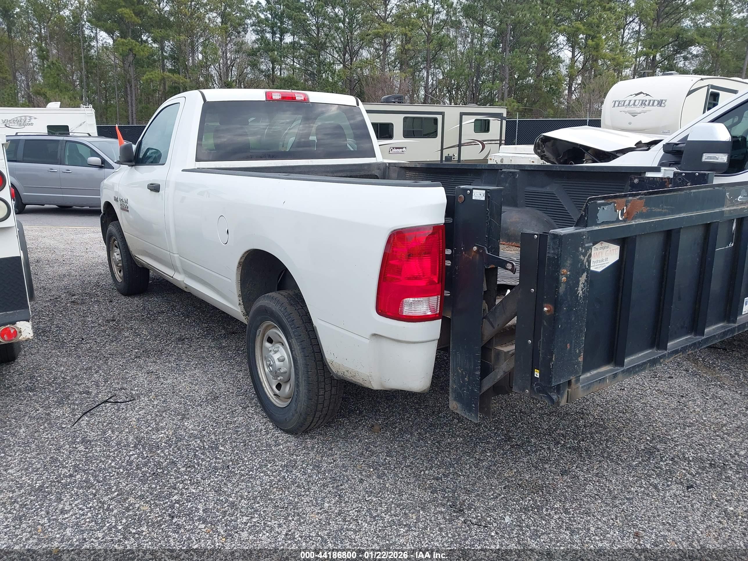 RAM 2500 image 3