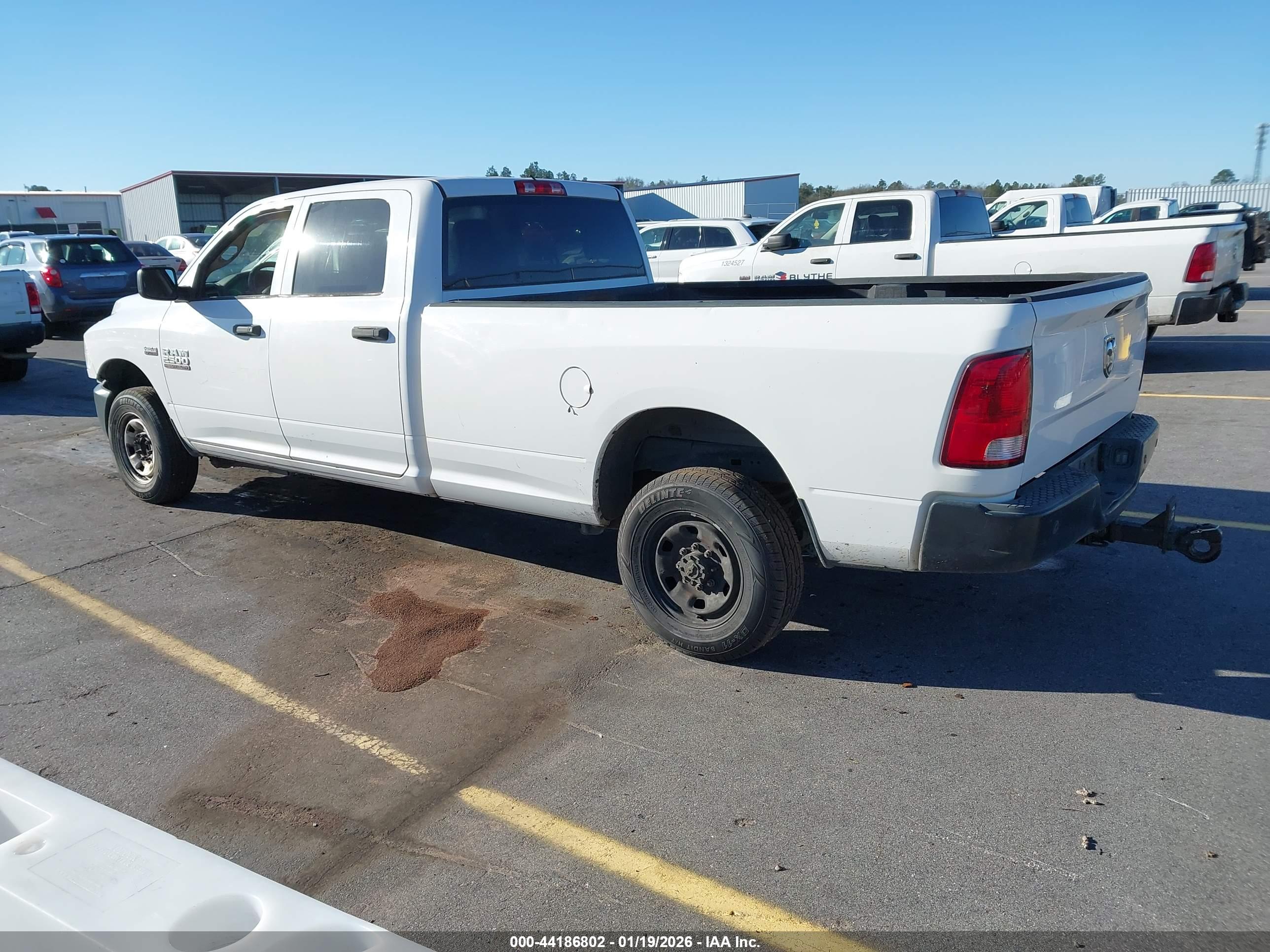 RAM 2500 image 3