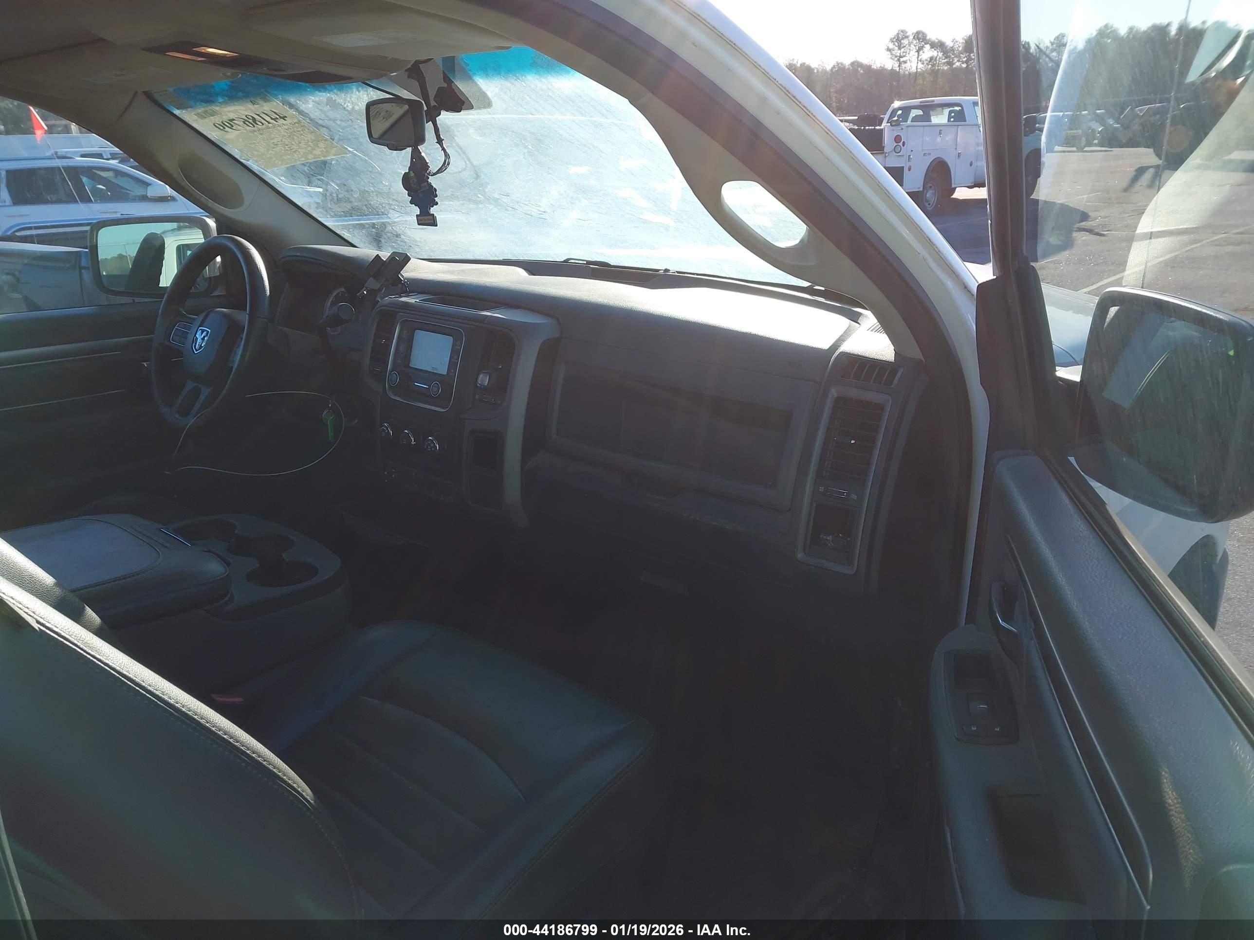 RAM 2500 image 5