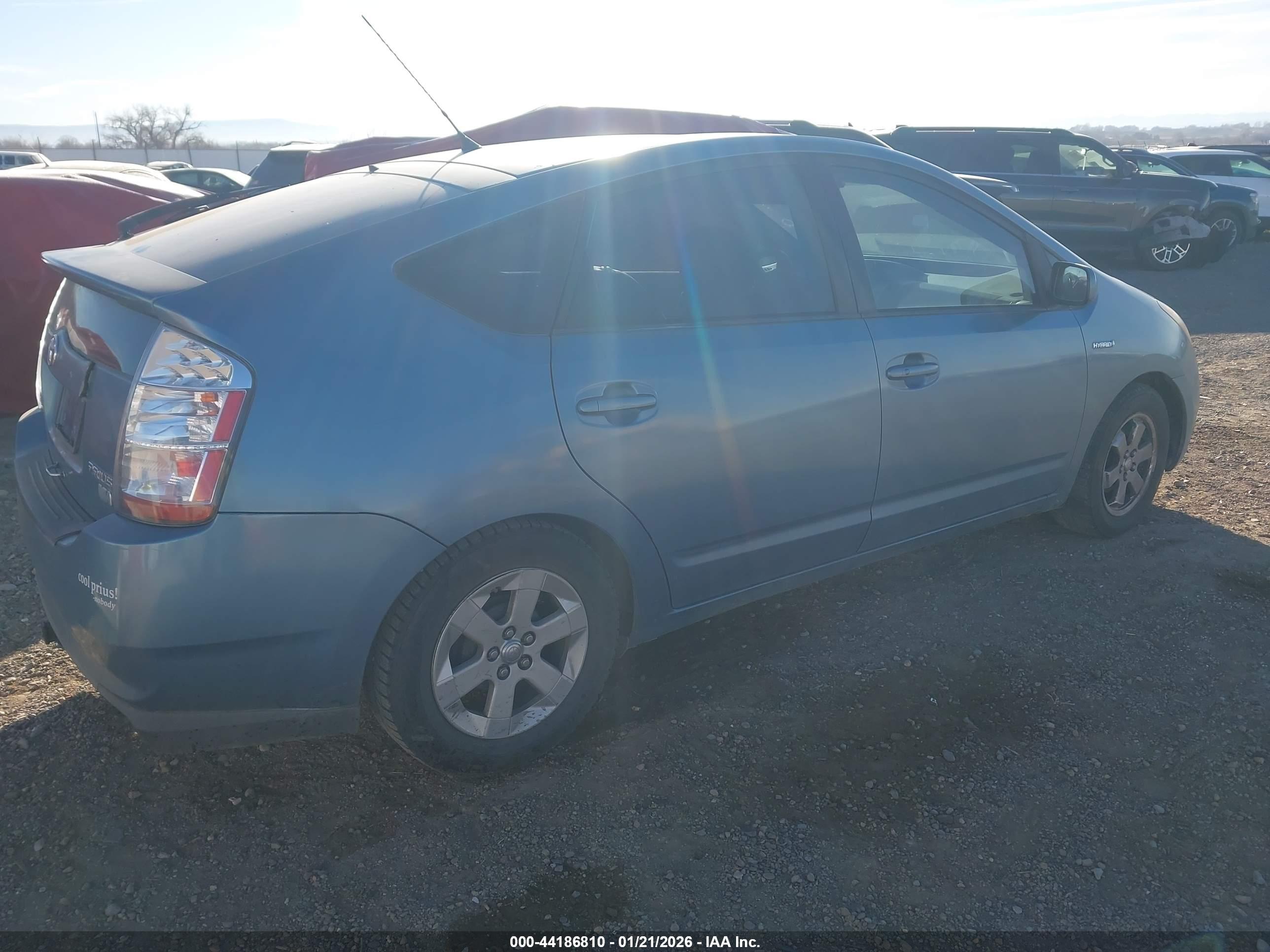 TOYOTA PRIUS image 4